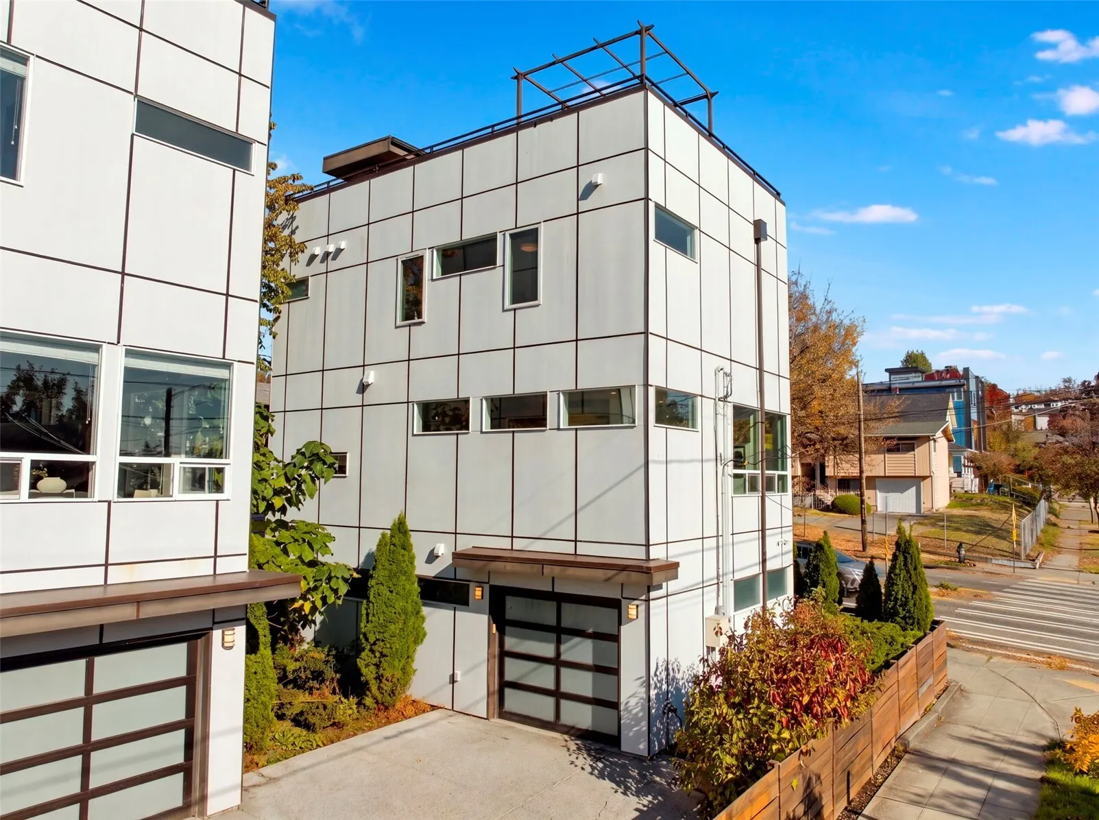 733 Martin Luther King Jr Way , Seattle, WA 98144
