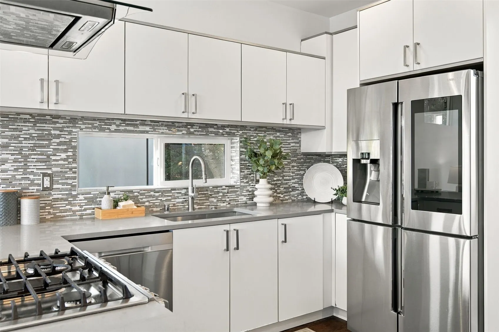 733 Martin Luther King Jr Way , Seattle, WA 98144