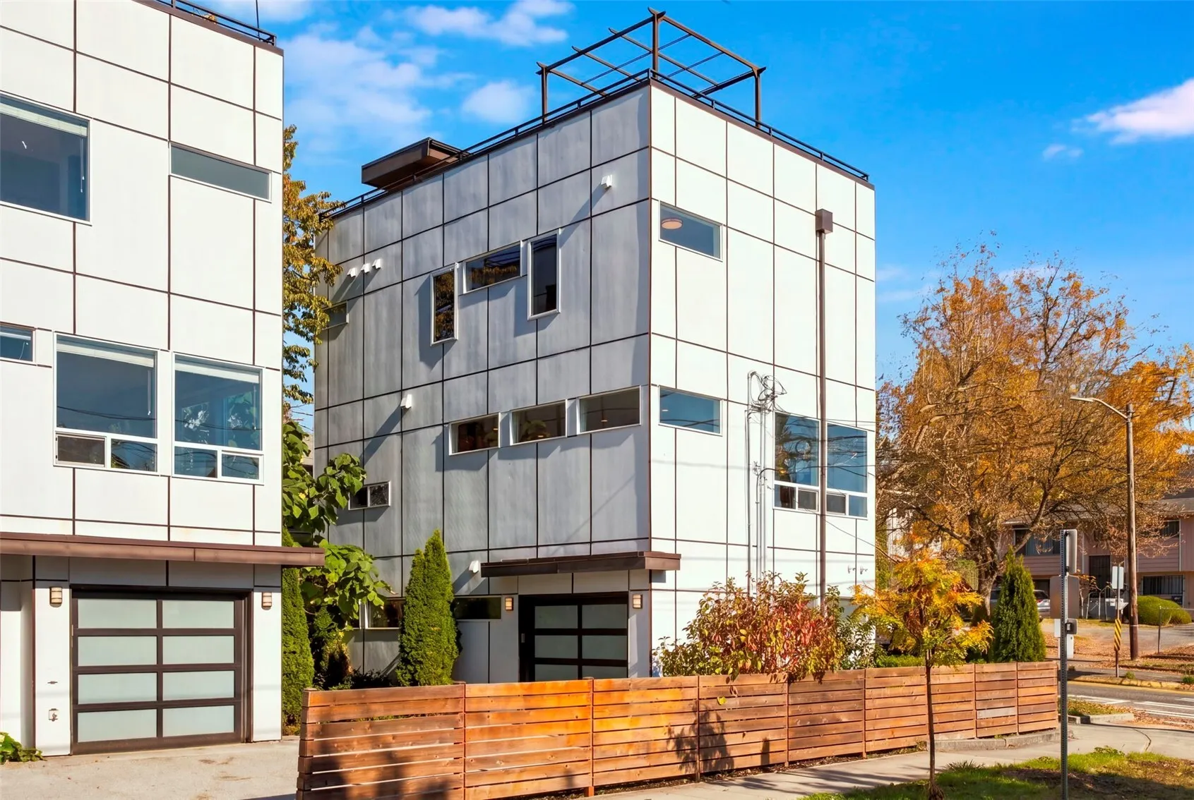 733 Martin Luther King Jr Way , Seattle, WA 98144