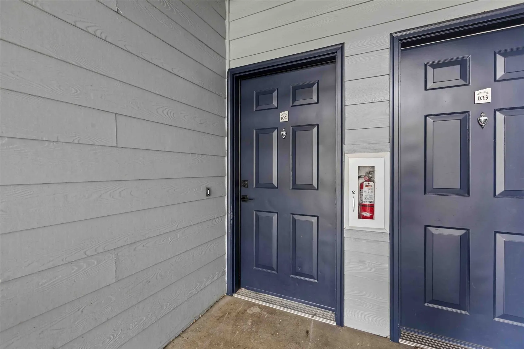 10825 SE 200th Street #B102, Kent, WA 98031