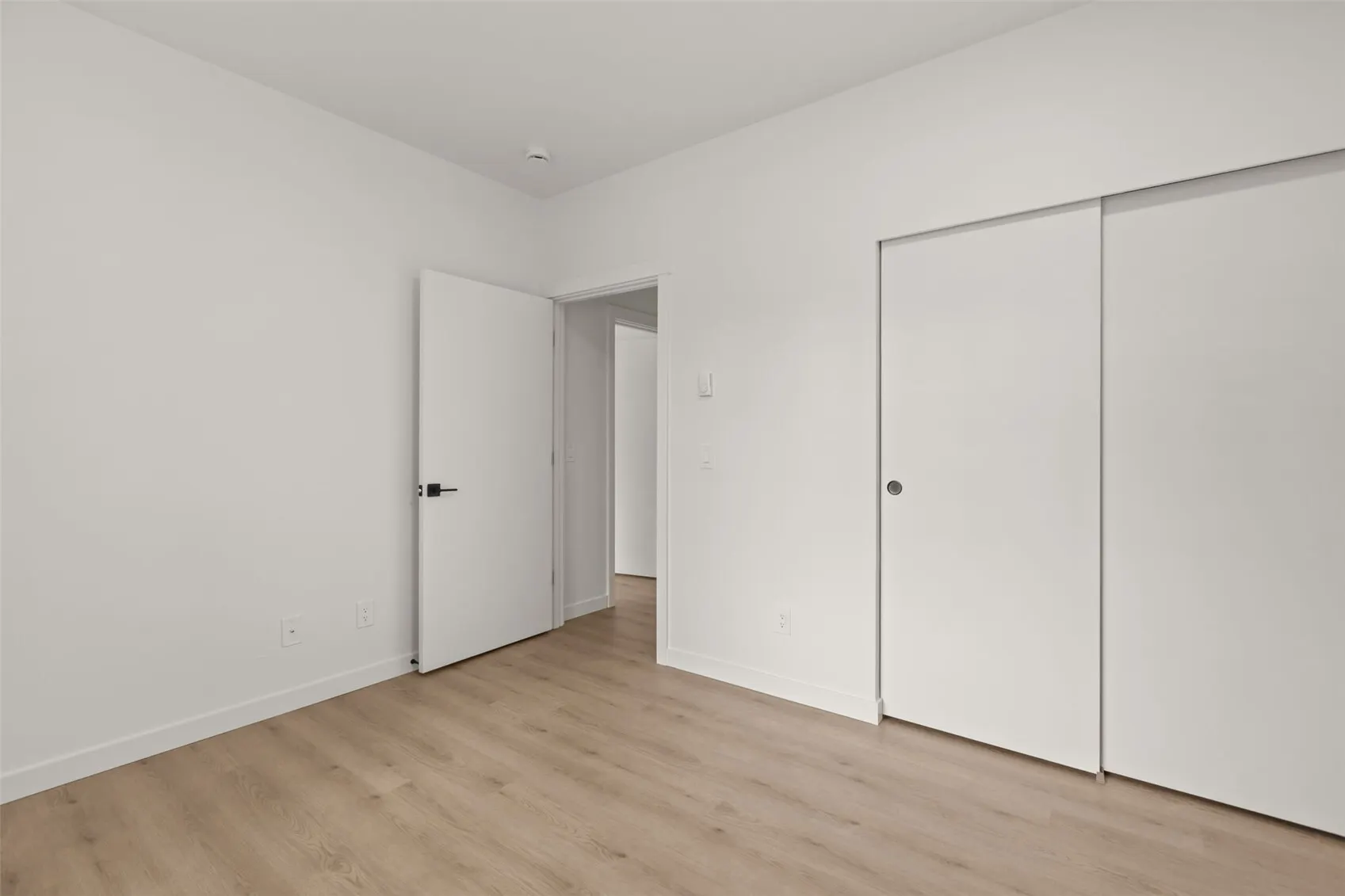 10825 SE 200th Street #B102, Kent, WA 98031