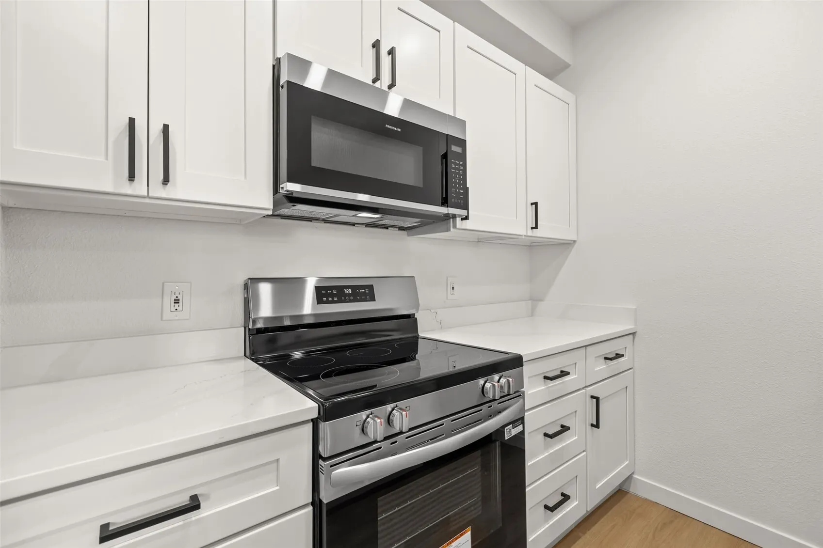 10825 SE 200th Street #B102, Kent, WA 98031