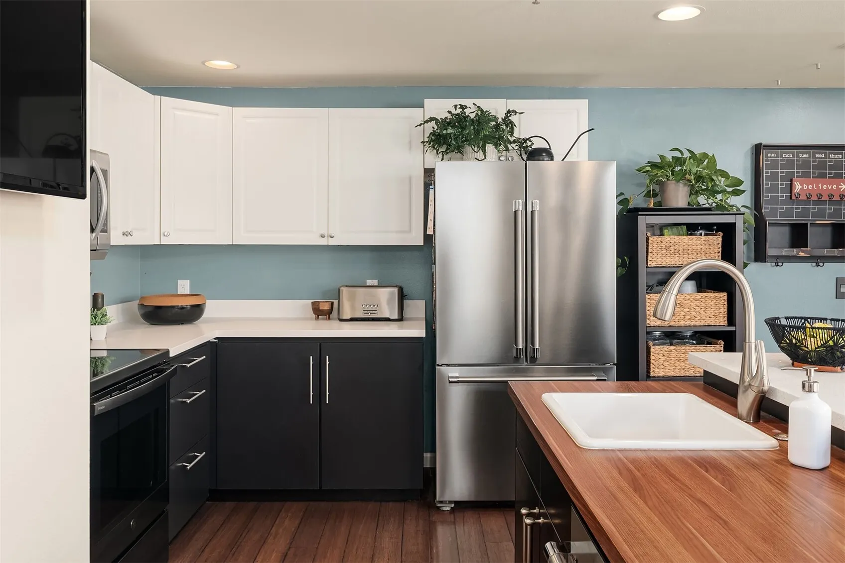2038 Newport Way NW #11-3, Issaquah, WA 98027