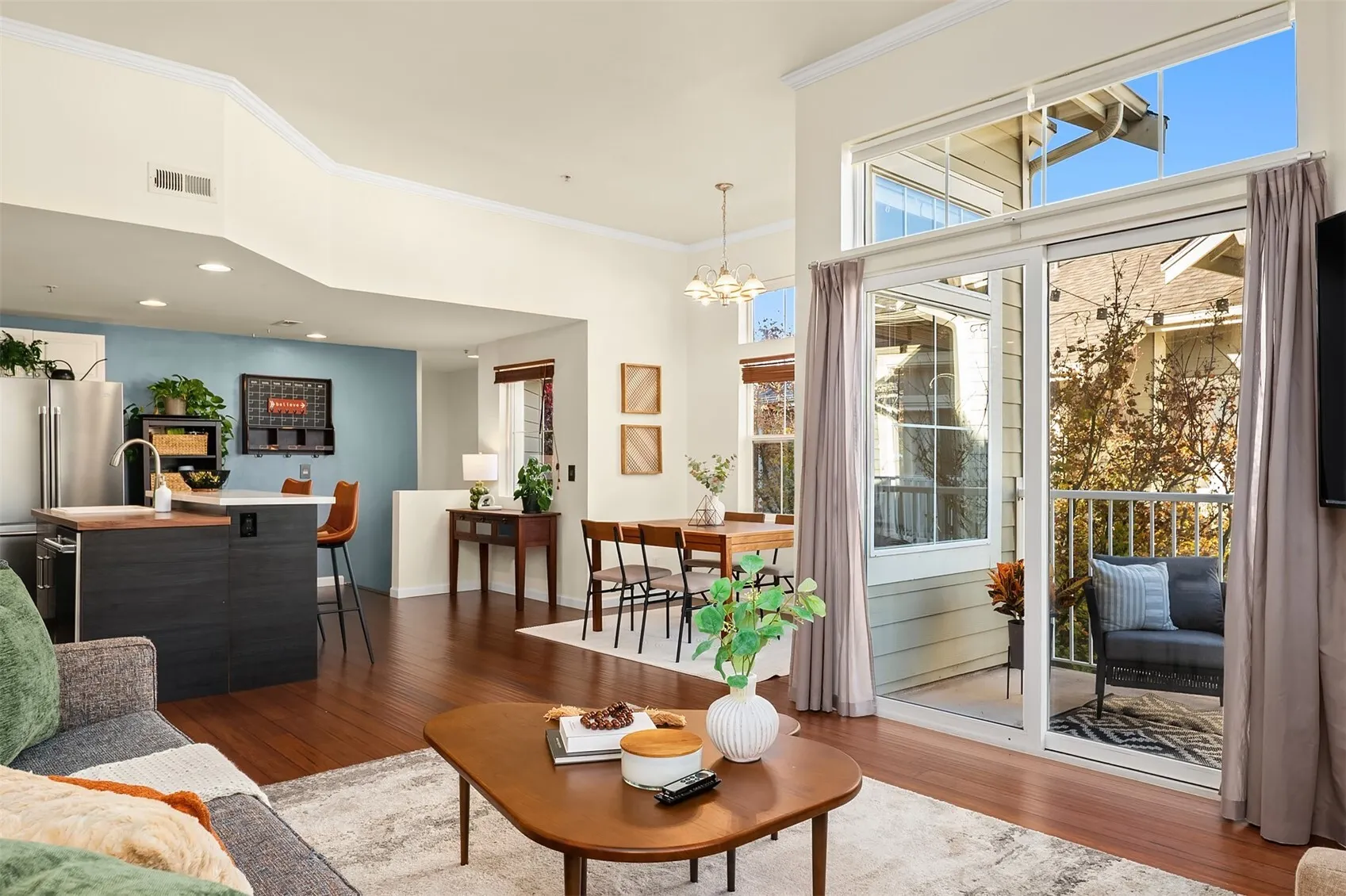 2038 Newport Way NW #11-3, Issaquah, WA 98027