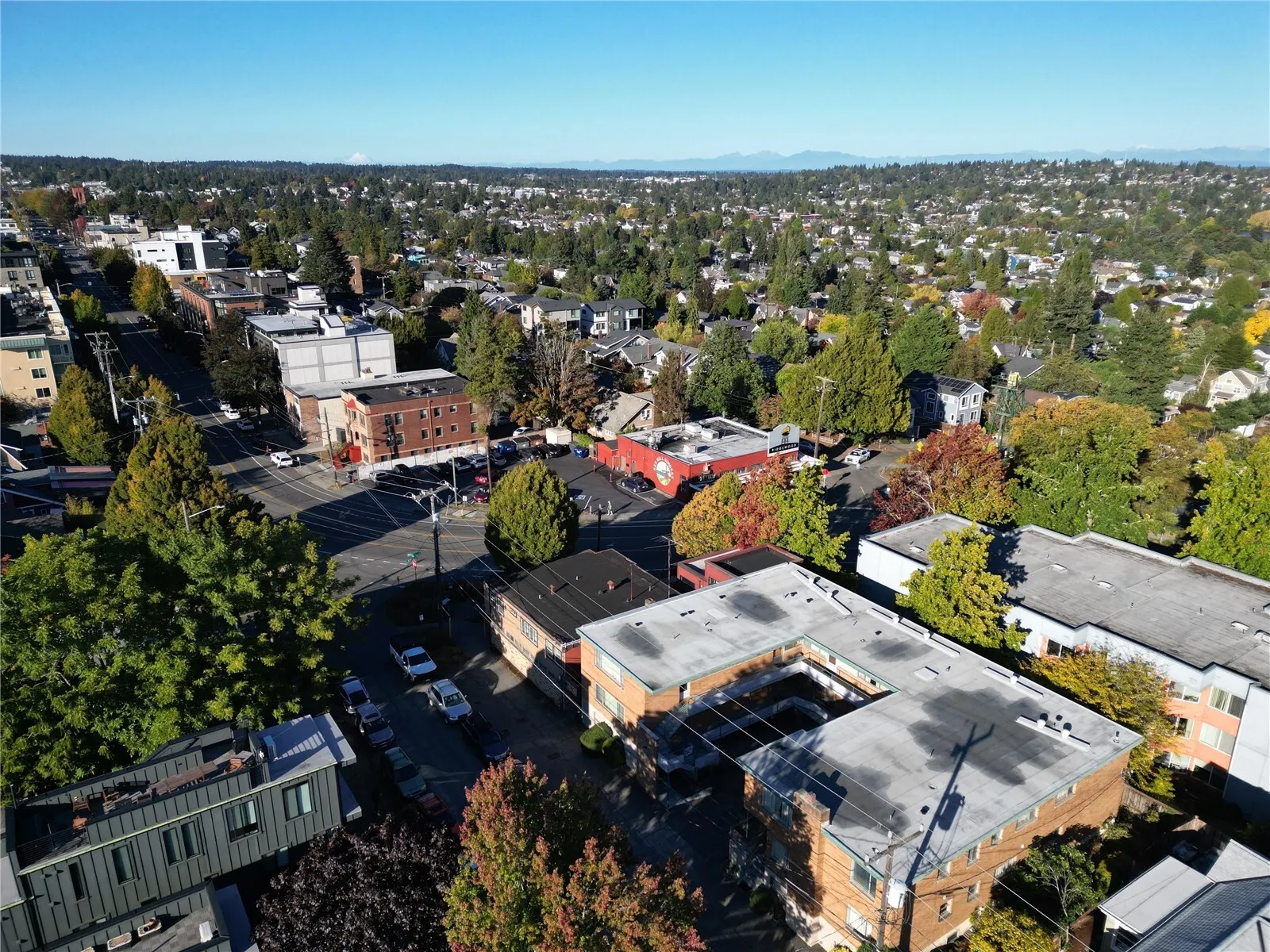 6550 Greeenwood Avenue N, Seattle, WA 98103