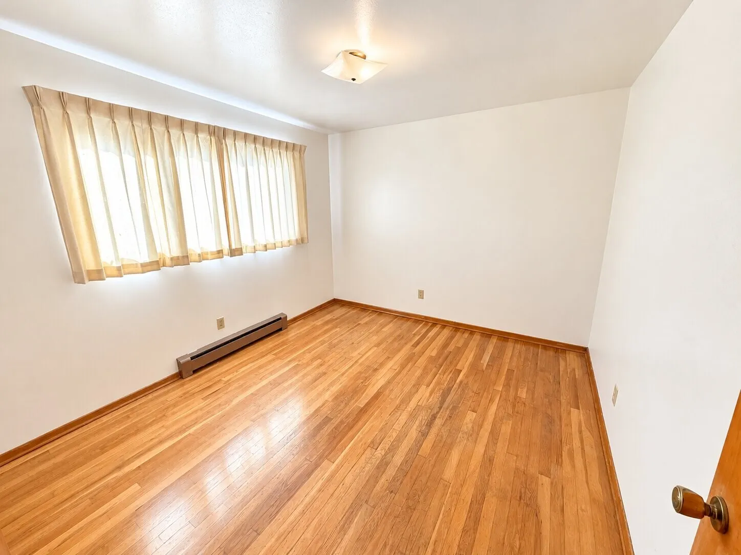 6550 Greeenwood Avenue N, Seattle, WA 98103