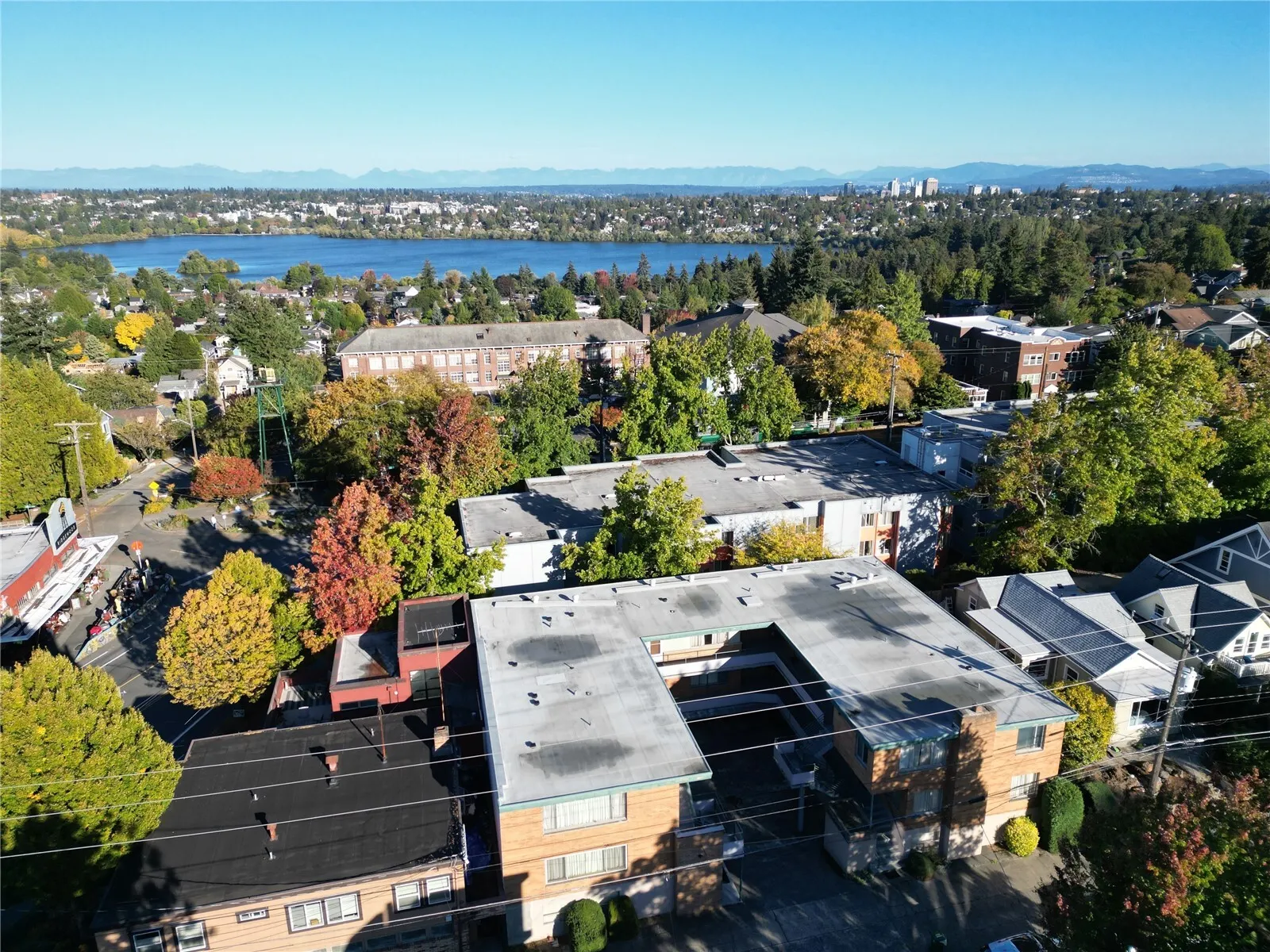 6550 Greeenwood Avenue N, Seattle, WA 98103