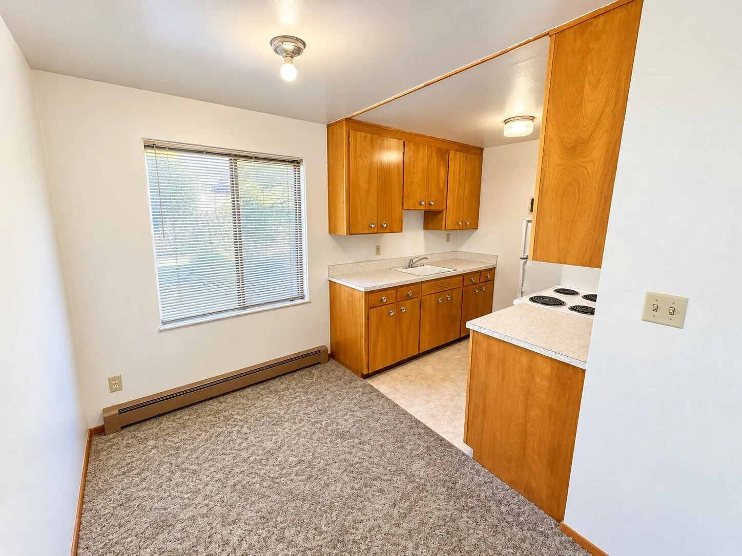 6550 Greeenwood Avenue N, Seattle, WA 98103