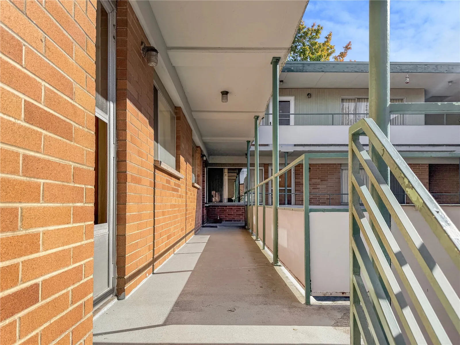 6550 Greeenwood Avenue N, Seattle, WA 98103