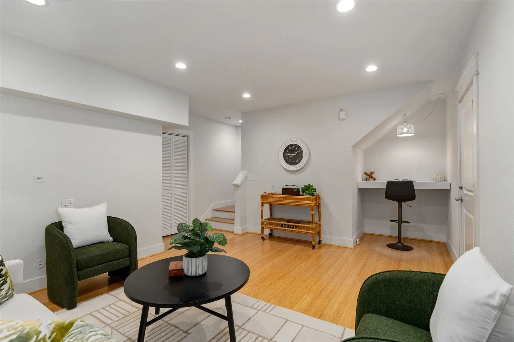 4164 29th Avenue S, Seattle, WA 98108