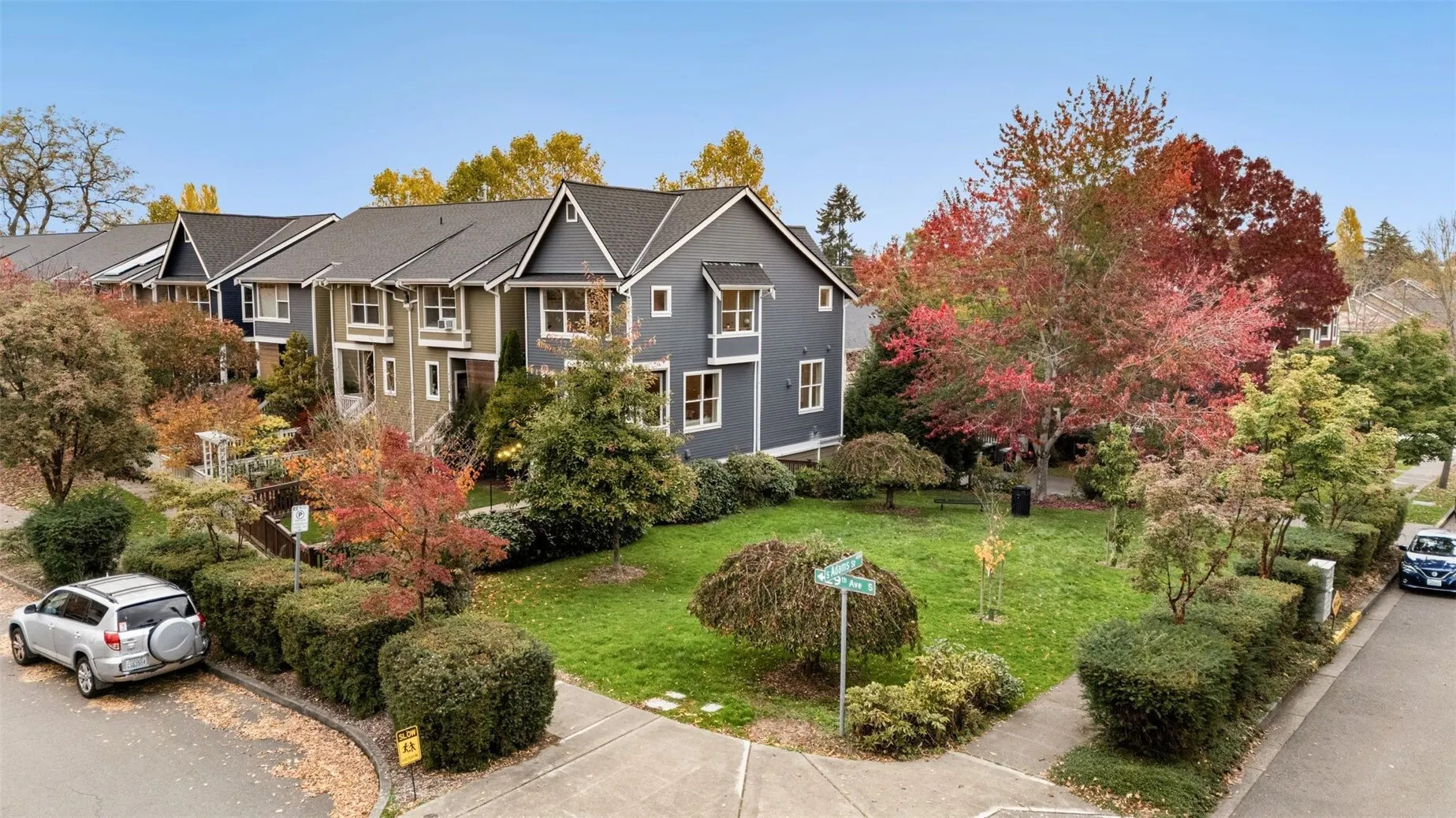 4164 29th Avenue S, Seattle, WA 98108