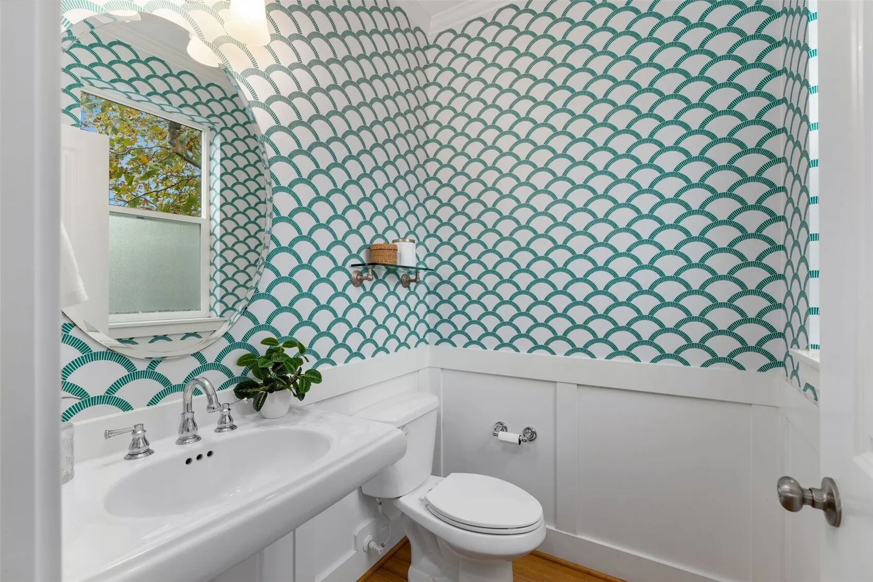 4164 29th Avenue S, Seattle, WA 98108