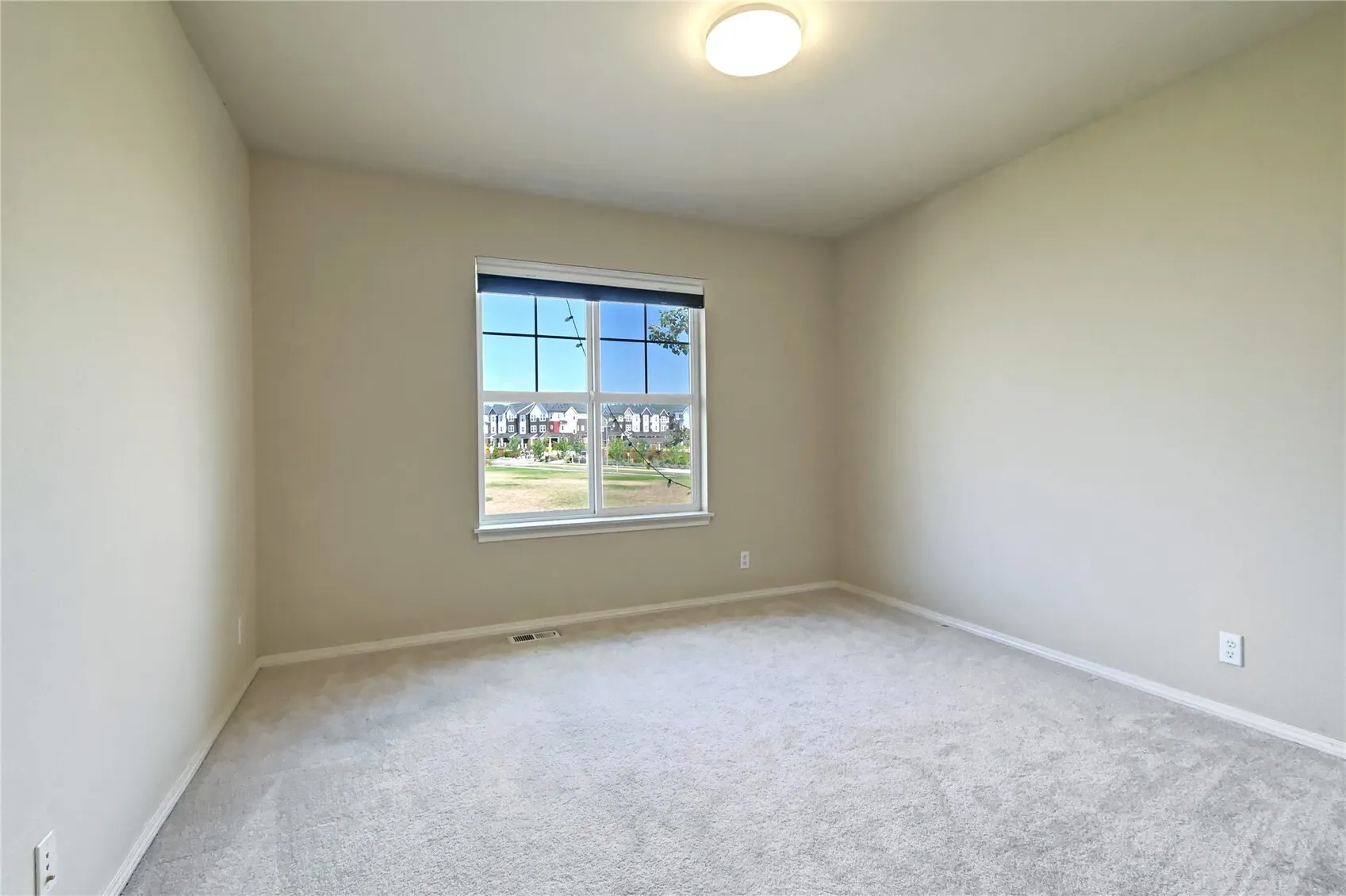 18947 NE 68th Street , Redmond, WA 98052