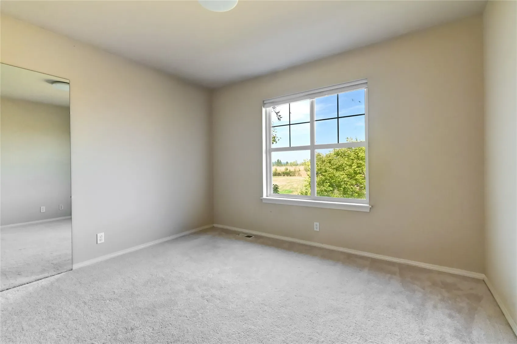 18947 NE 68th Street , Redmond, WA 98052
