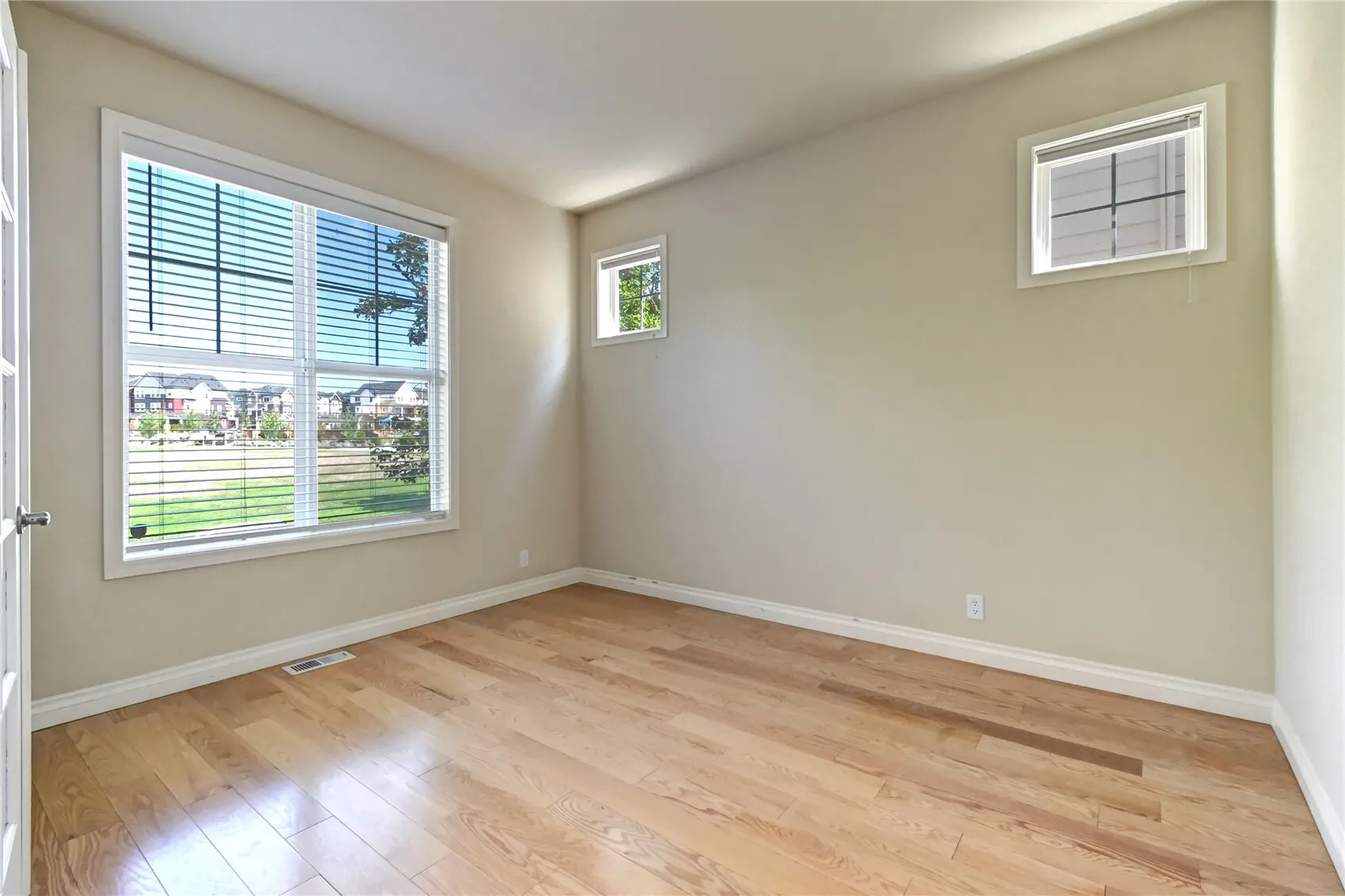 18947 NE 68th Street , Redmond, WA 98052