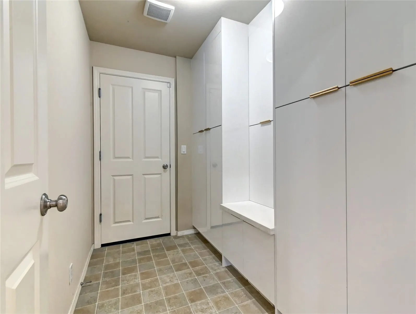 18947 NE 68th Street , Redmond, WA 98052