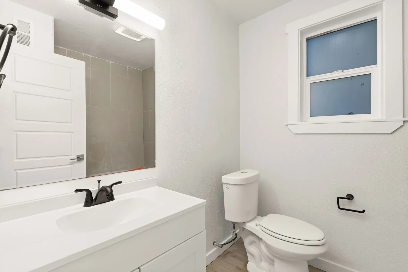 2655 S Hanford Street , Seattle, WA 98144