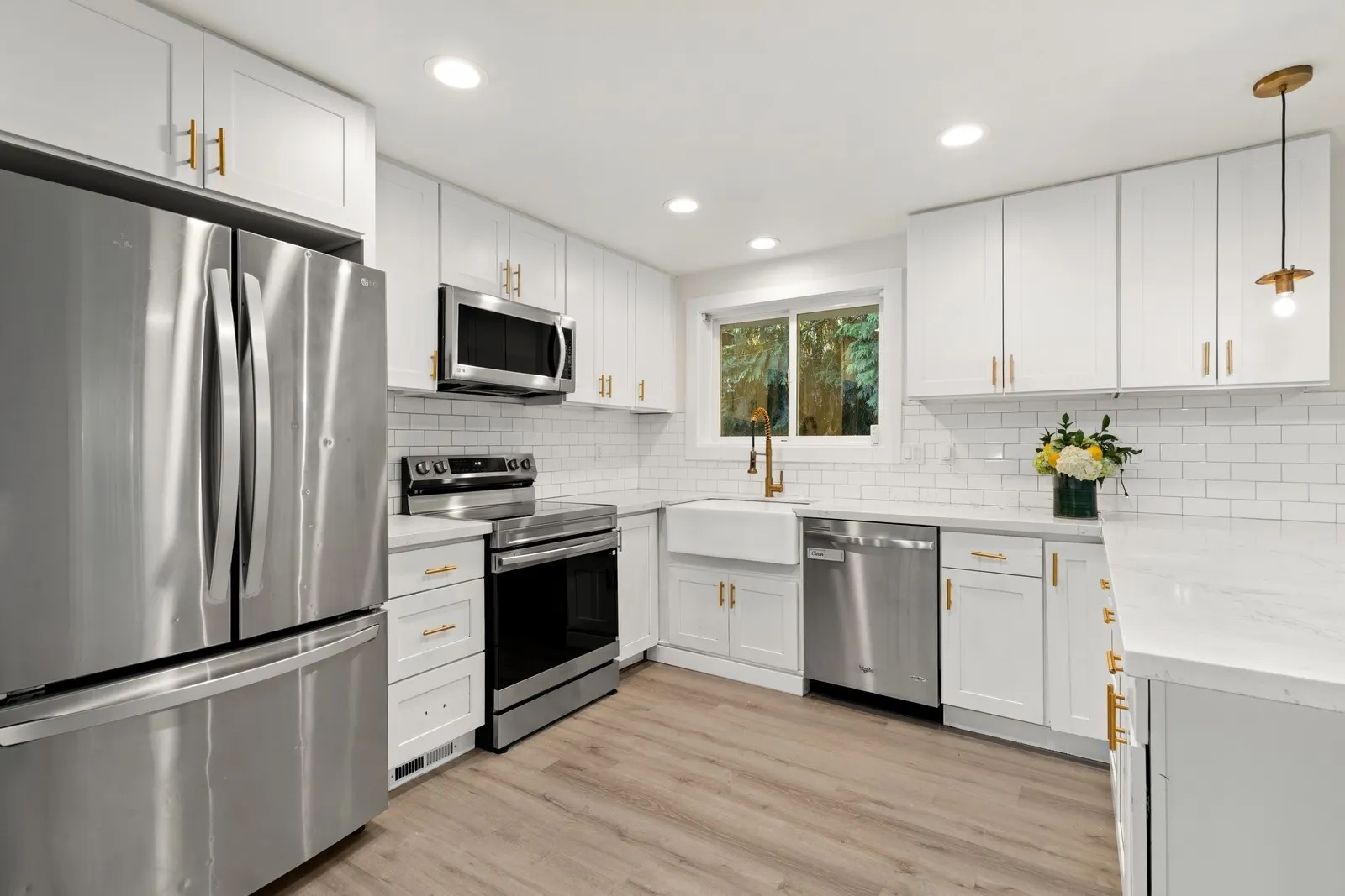 2655 S Hanford Street , Seattle, WA 98144