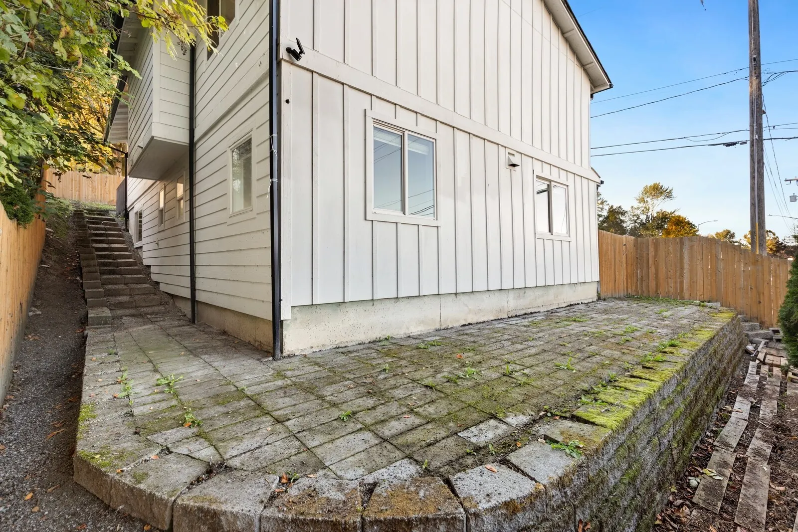 2655 S Hanford Street , Seattle, WA 98144