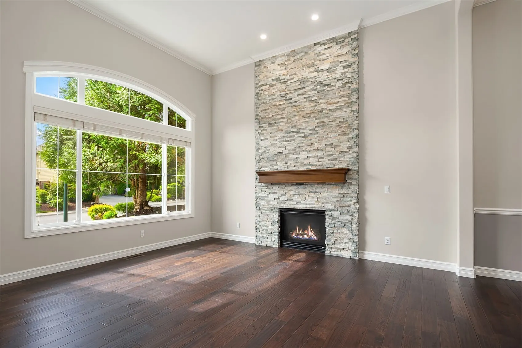 27534 SE 28th Place , Sammamish, WA 98075
