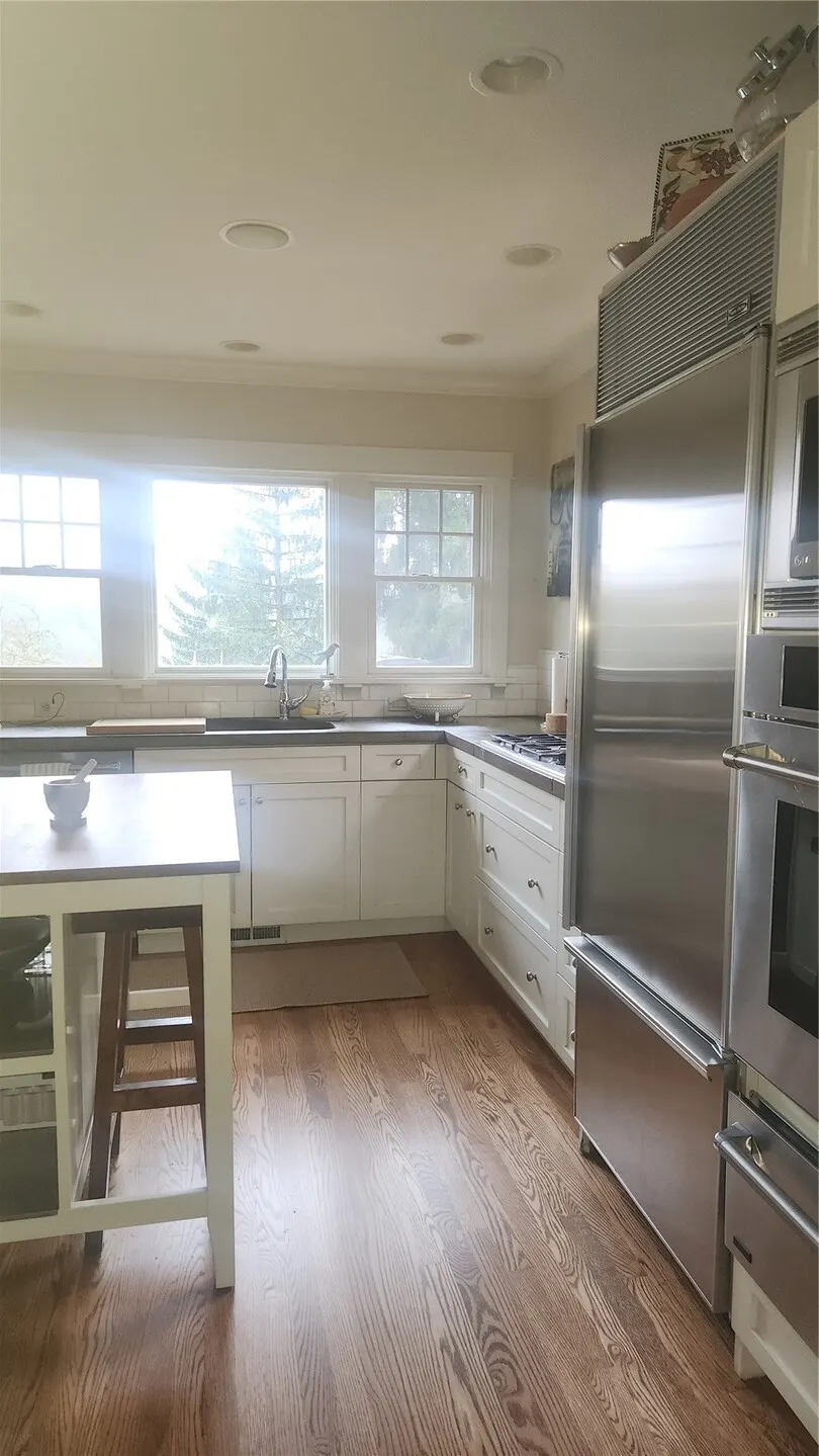 1210 25th Avenue E, Seattle, WA 98112