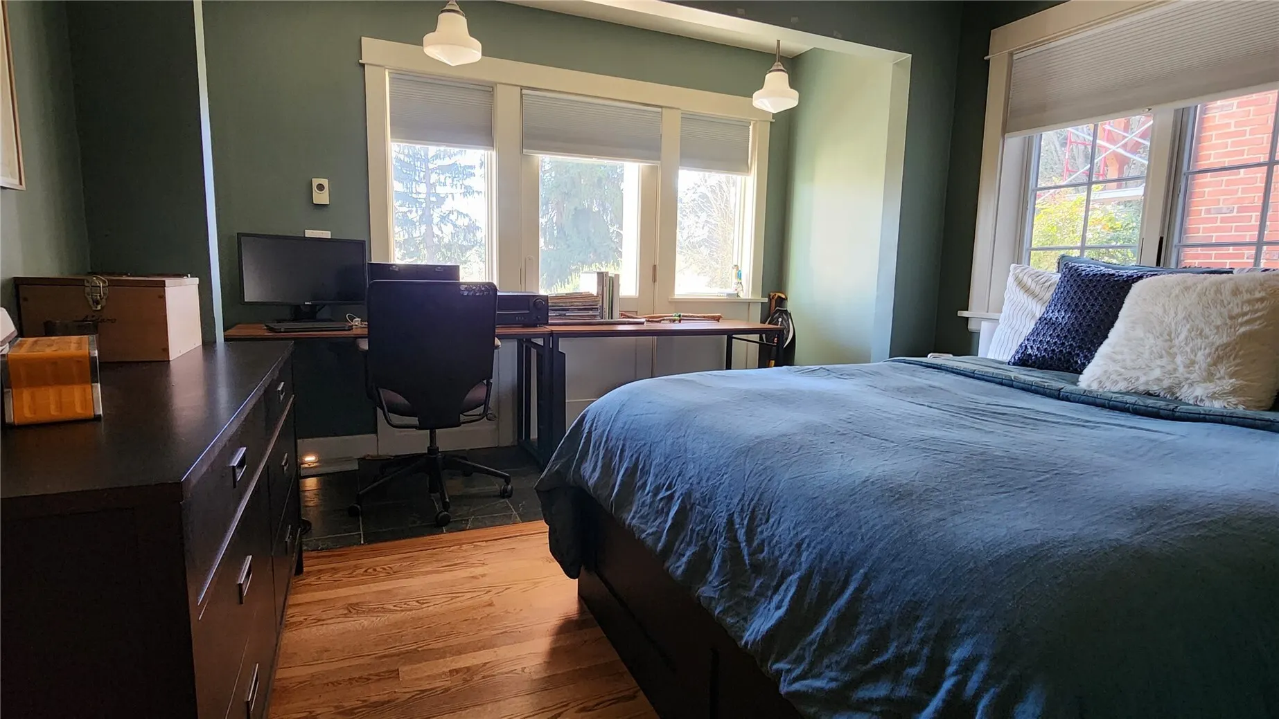 1210 25th Avenue E, Seattle, WA 98112