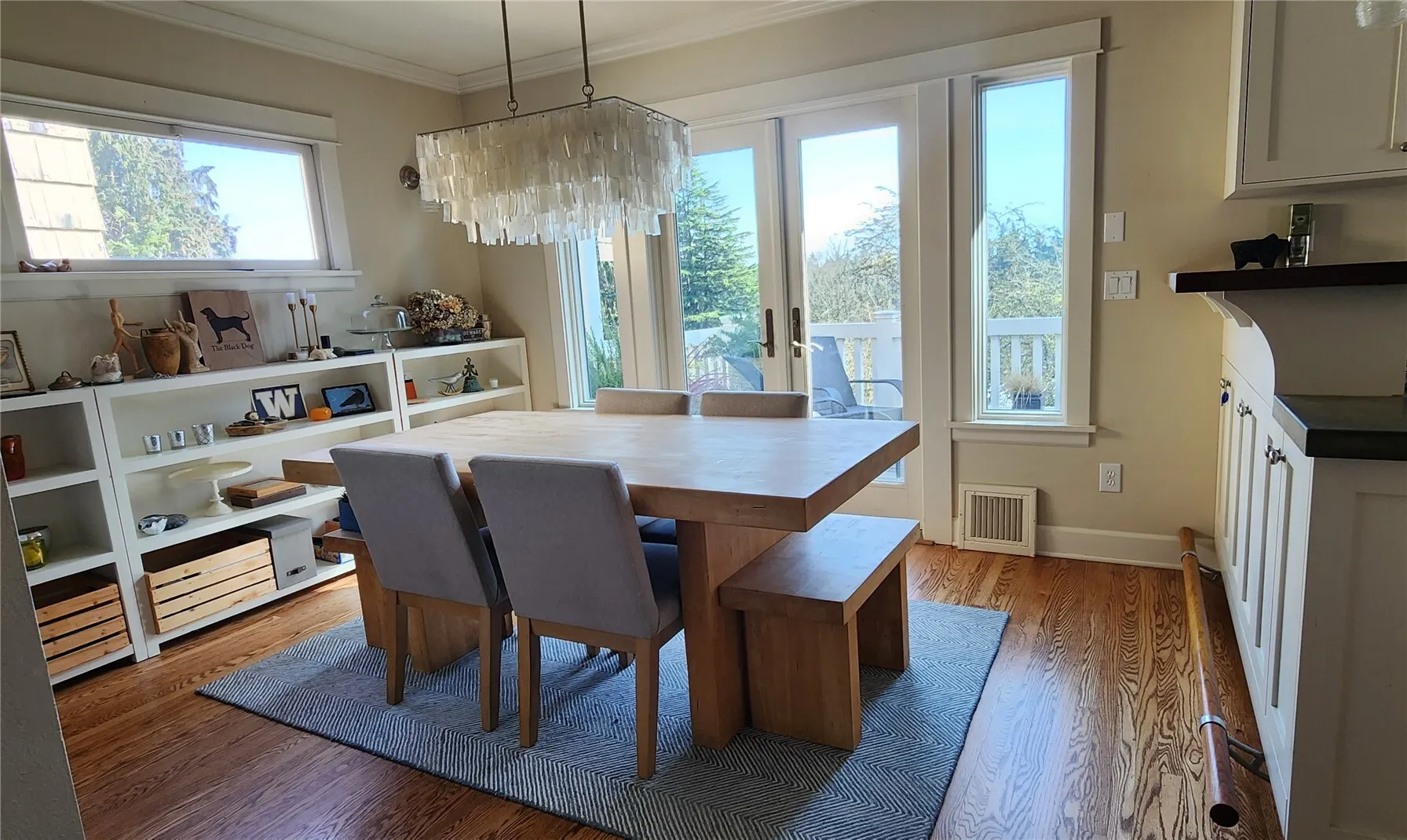 1210 25th Avenue E, Seattle, WA 98112