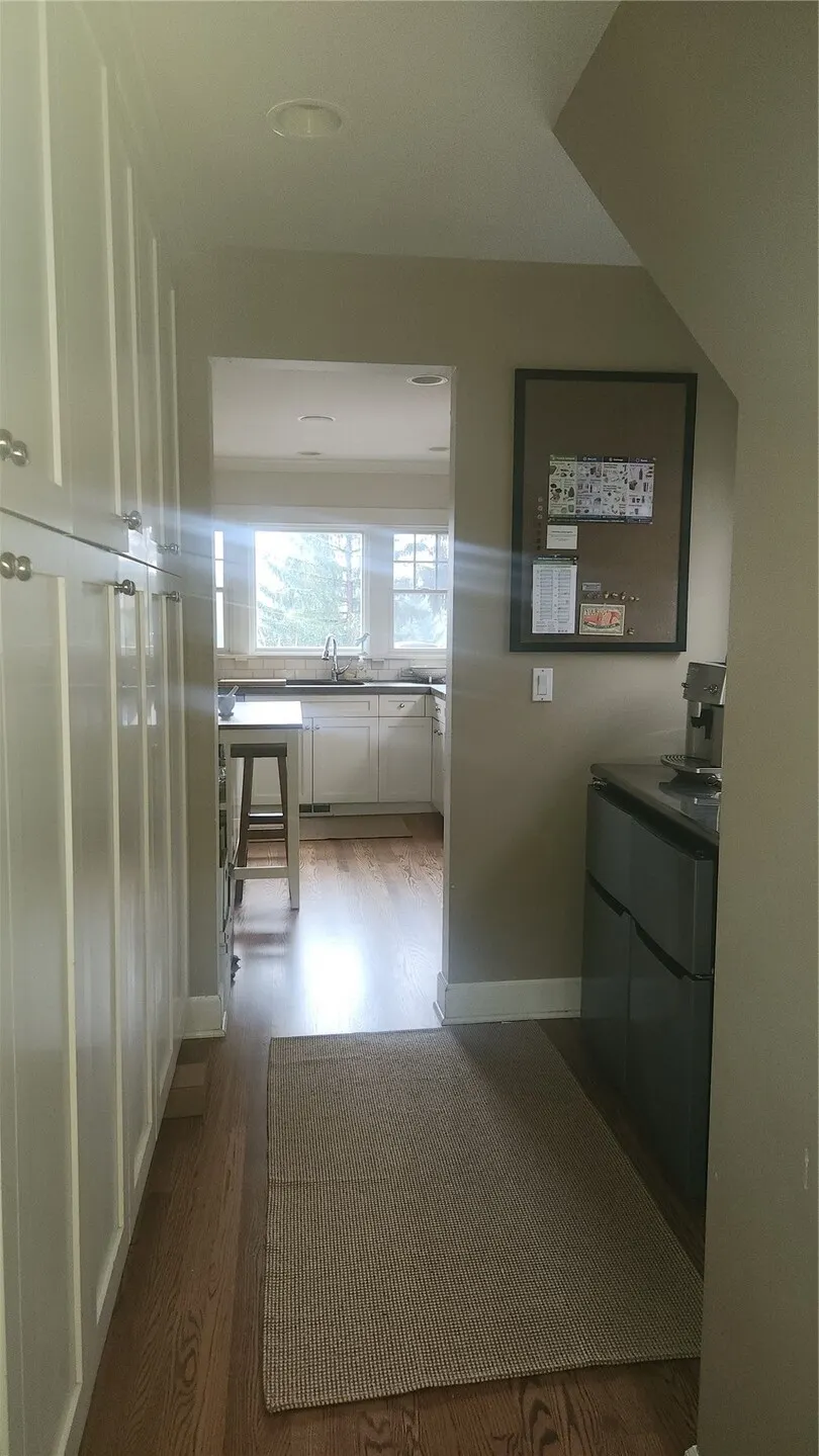 1210 25th Avenue E, Seattle, WA 98112