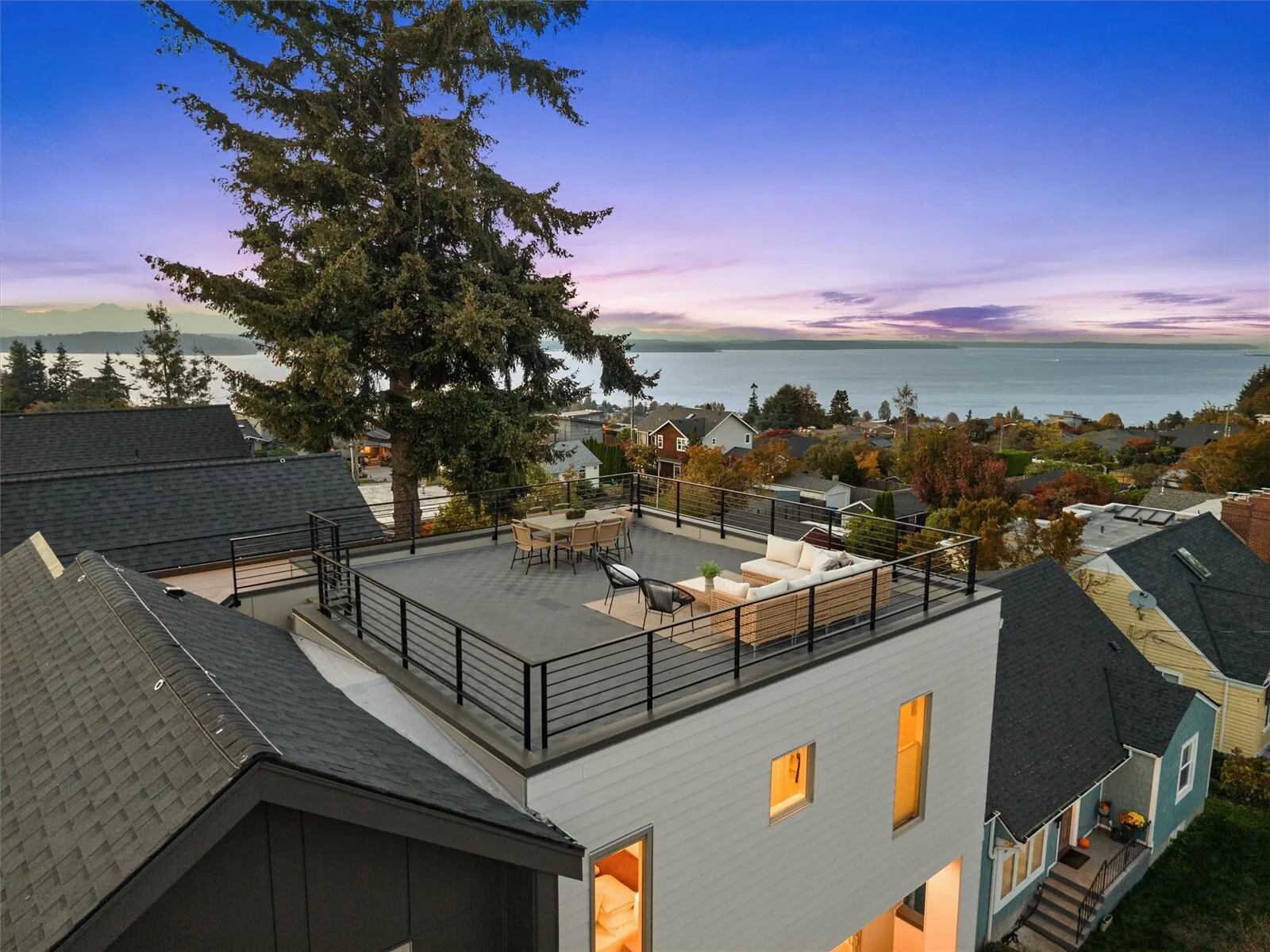 3839 54th Avenue SW, Seattle, WA 98116