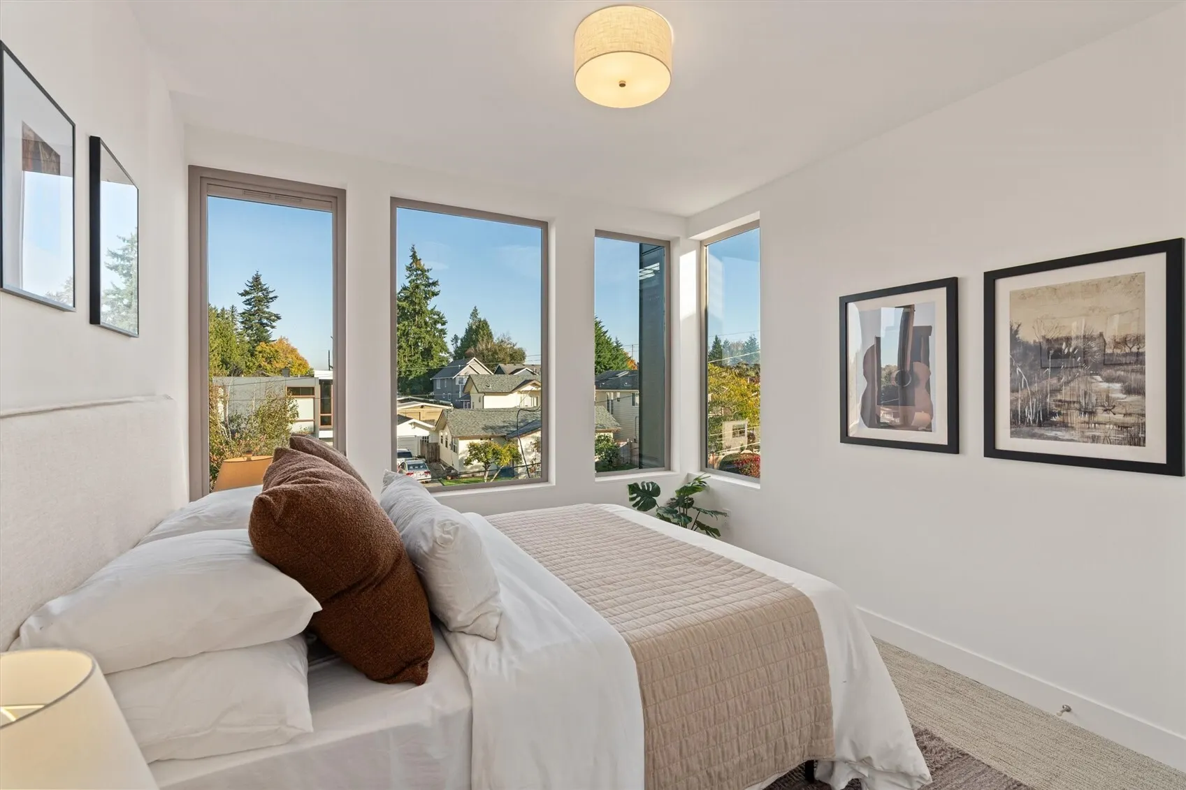 3839 54th Avenue SW, Seattle, WA 98116