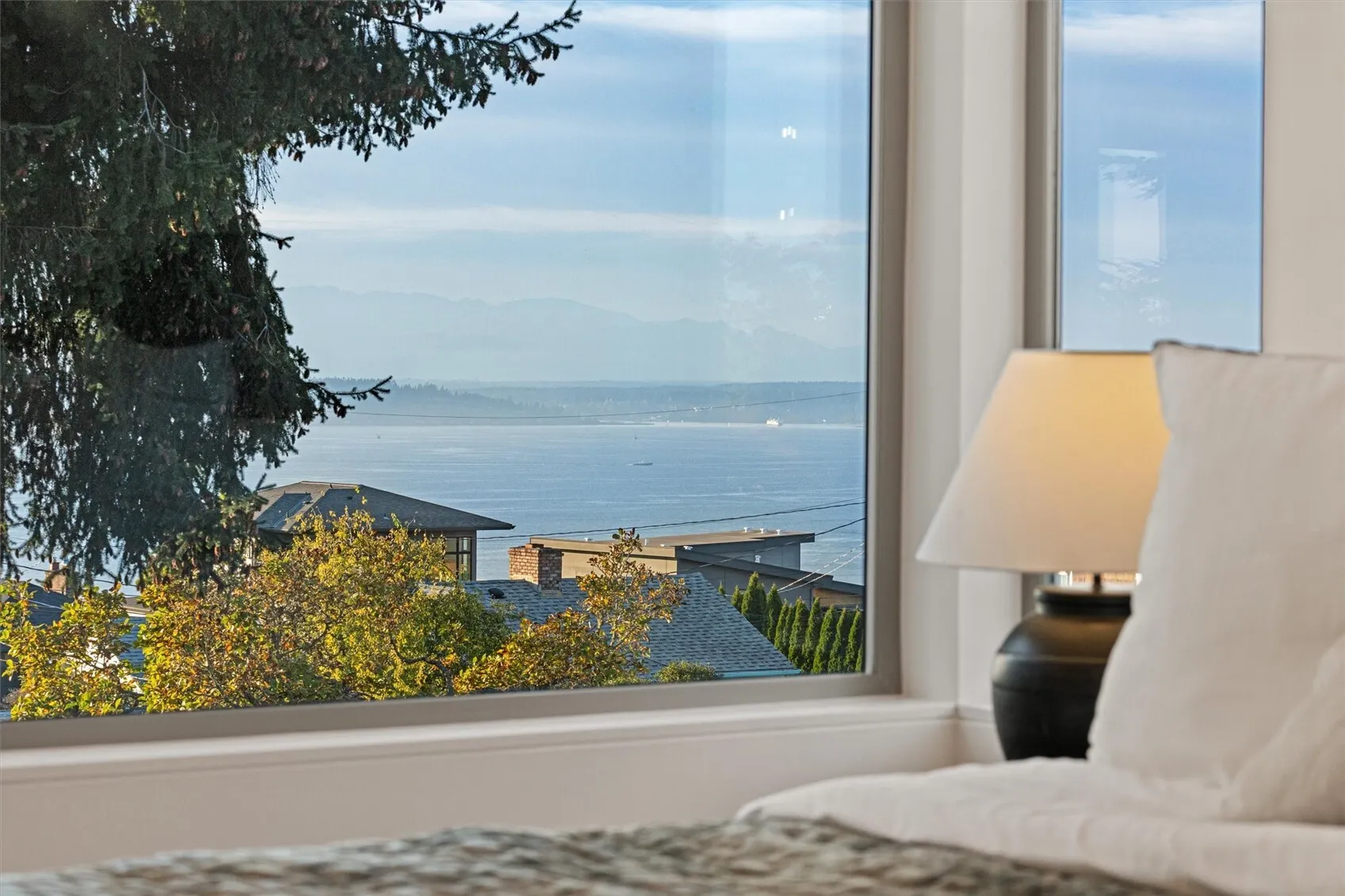 3839 54th Avenue SW, Seattle, WA 98116
