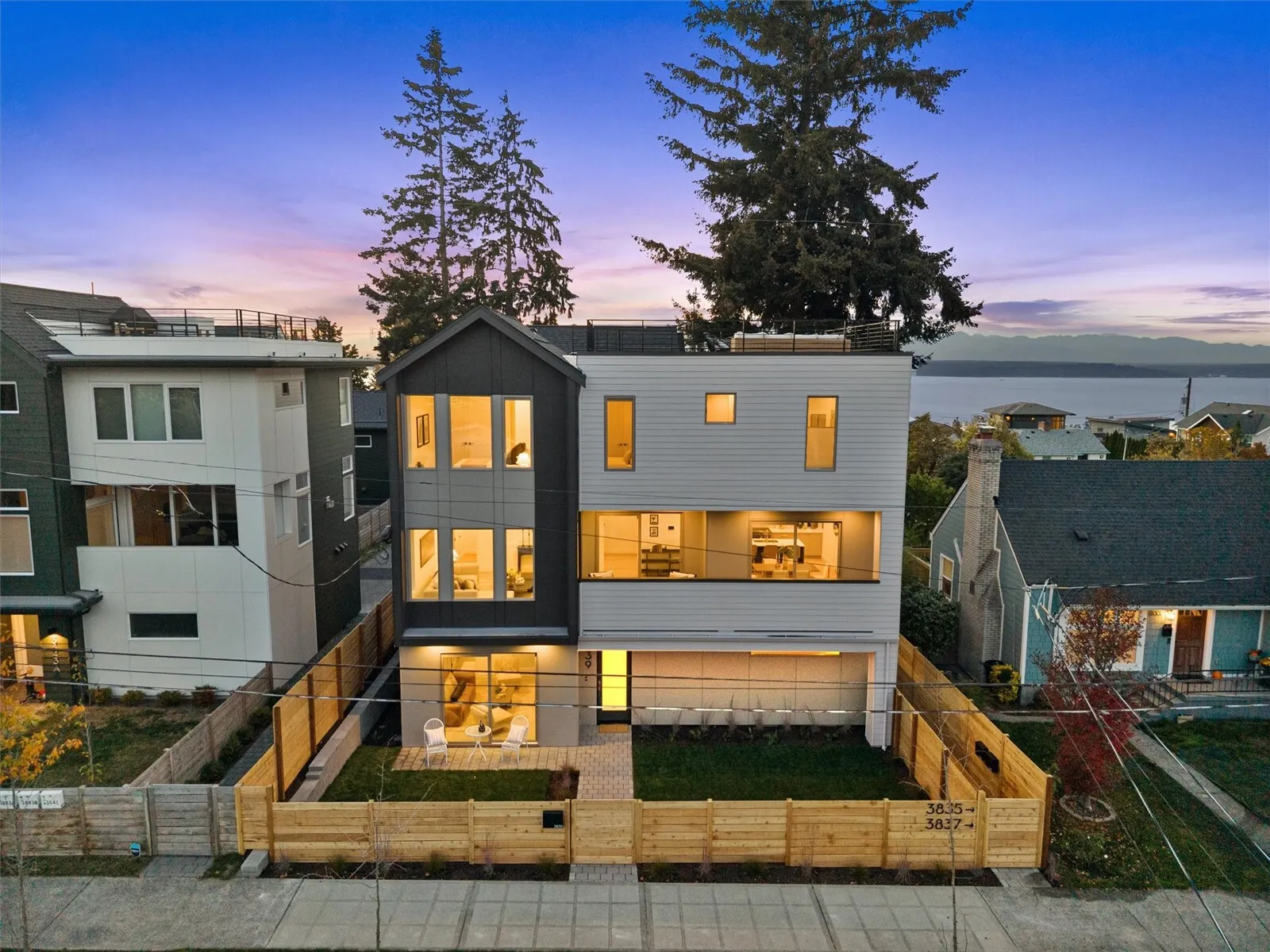 3839 54th Avenue SW, Seattle, WA 98116