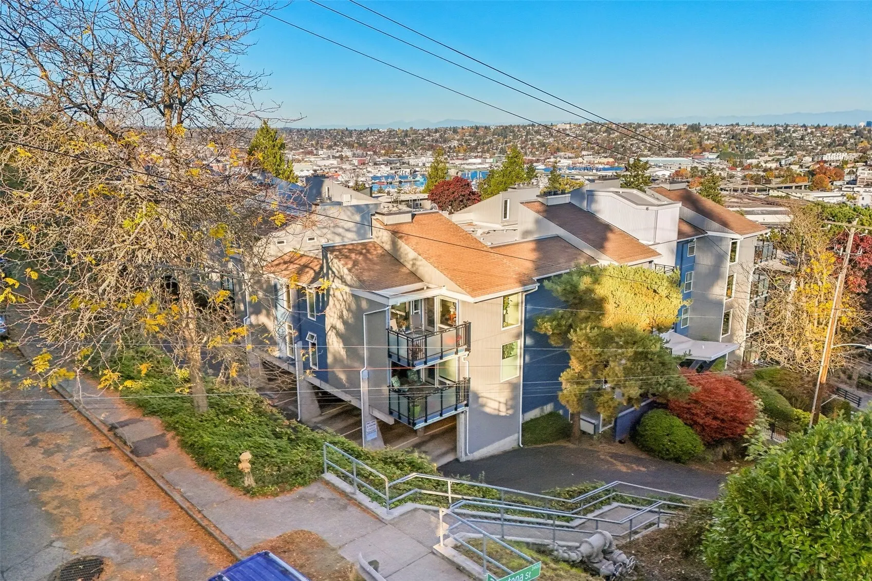 2510 W Bertona Street #431, Seattle, WA 98199