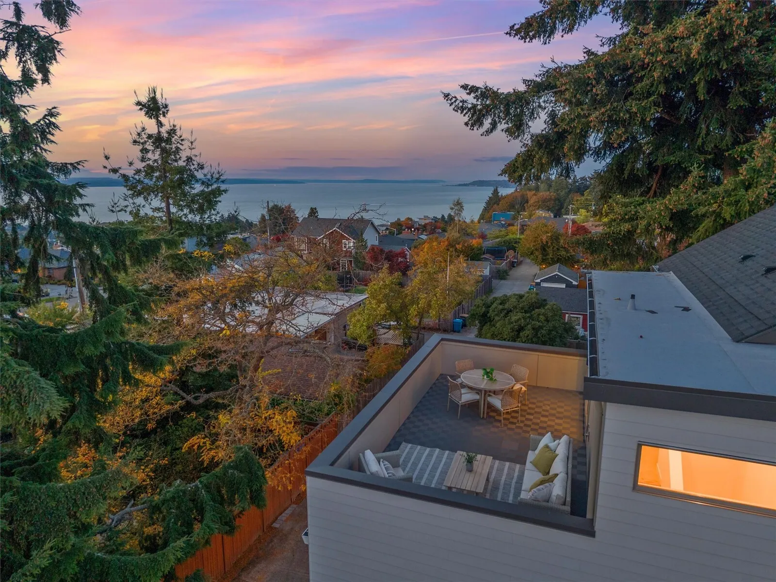 3835 54th Avenue SW, Seattle, WA 98116