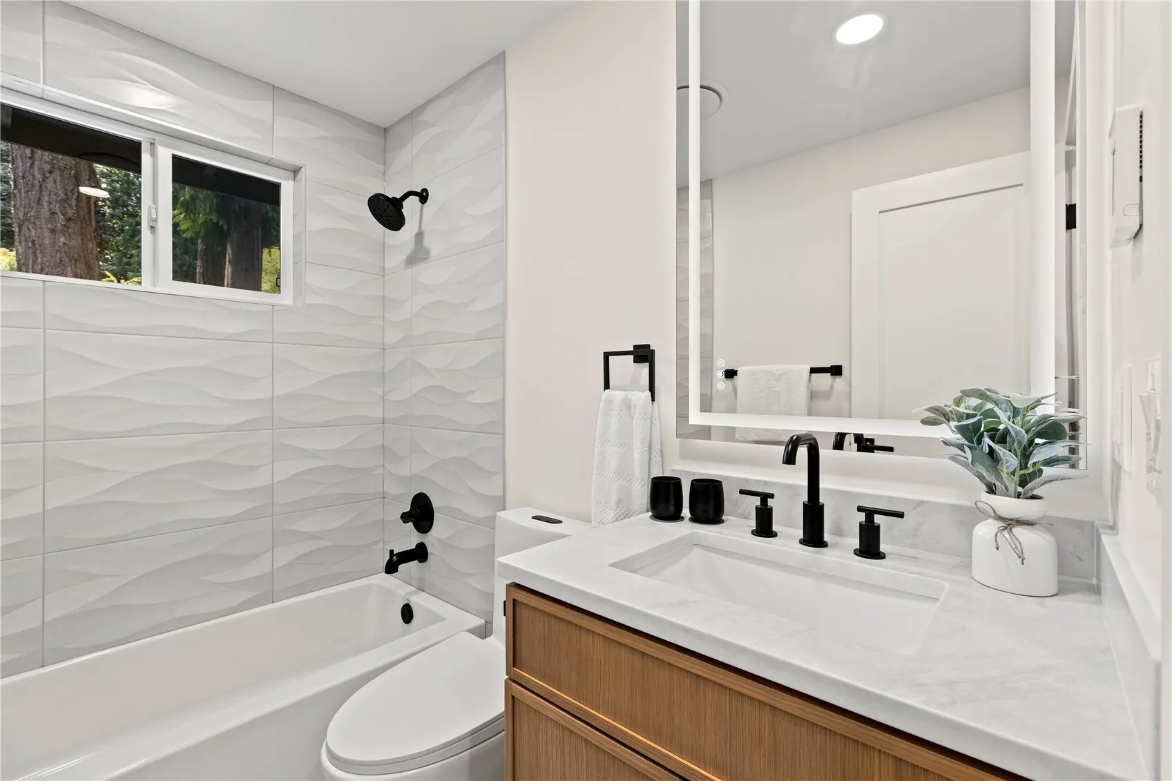 20921 W Richmond Road , Bothell, WA 98021