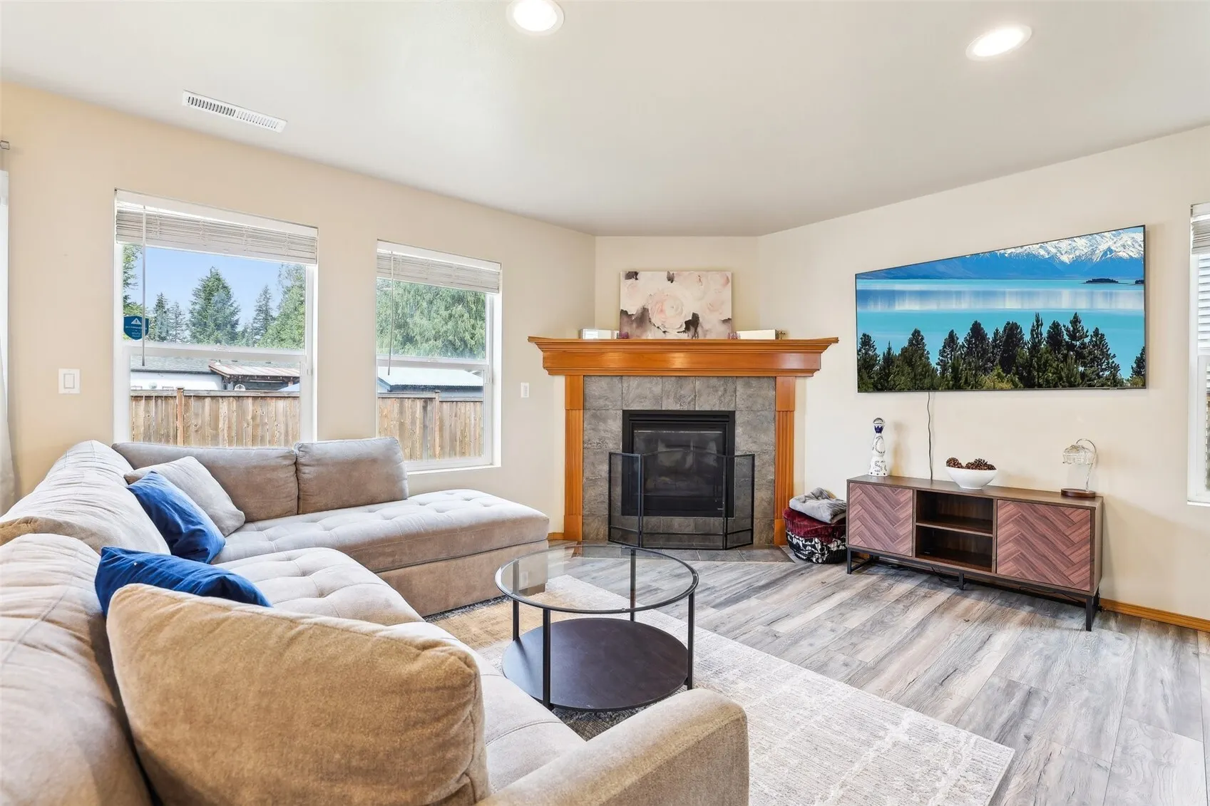21622 SE 297th Street , Kent, WA 98042