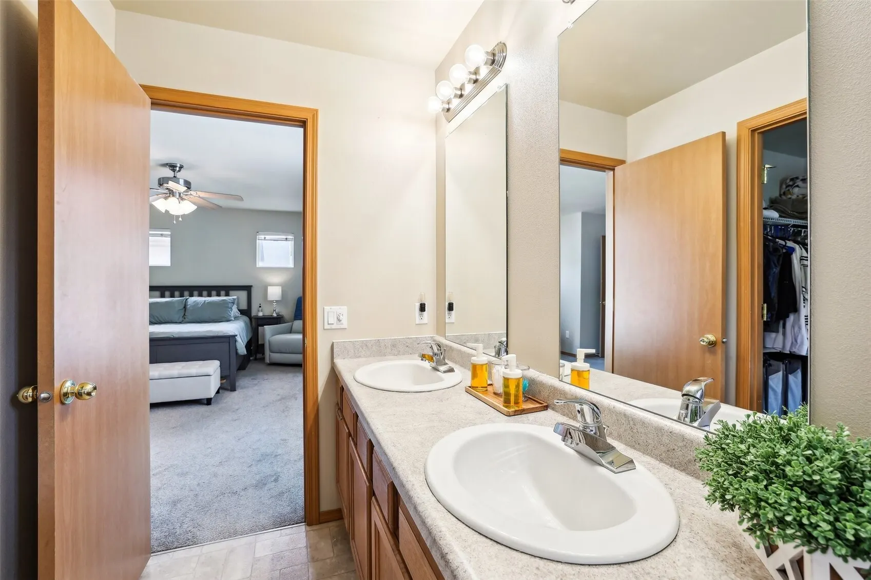 21622 SE 297th Street , Kent, WA 98042