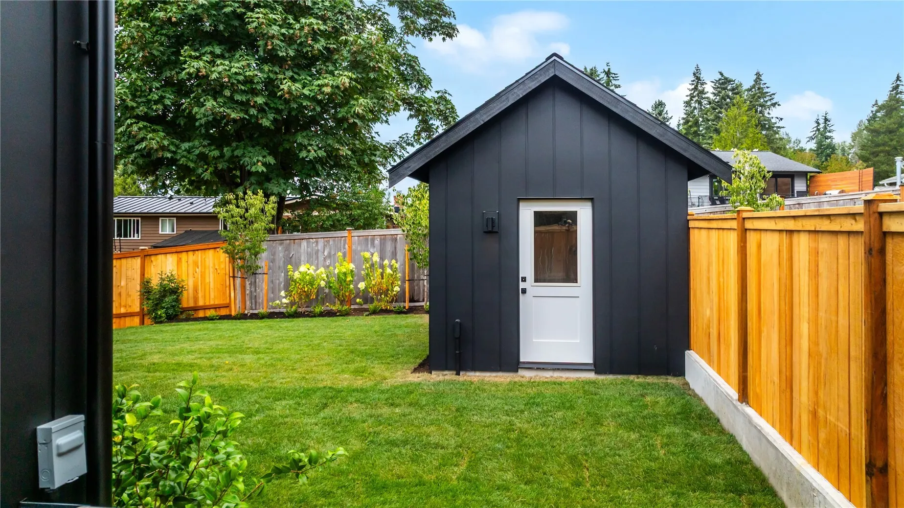 11308 NE 60th Street , Kirkland, WA 98033