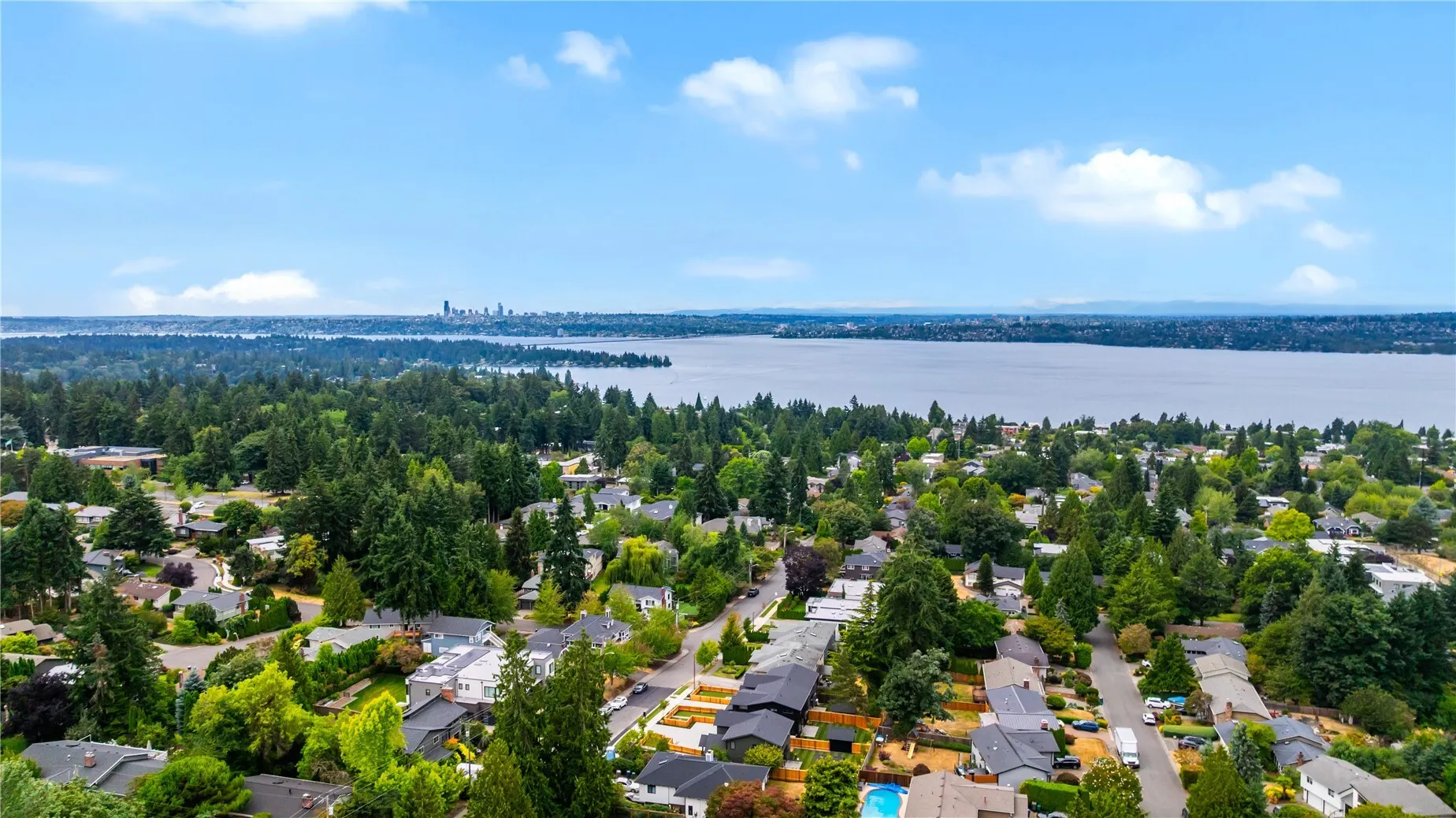 11308 NE 60th Street , Kirkland, WA 98033