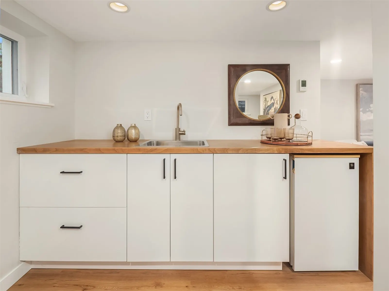 761 32nd Avenue , Seattle, WA 98122