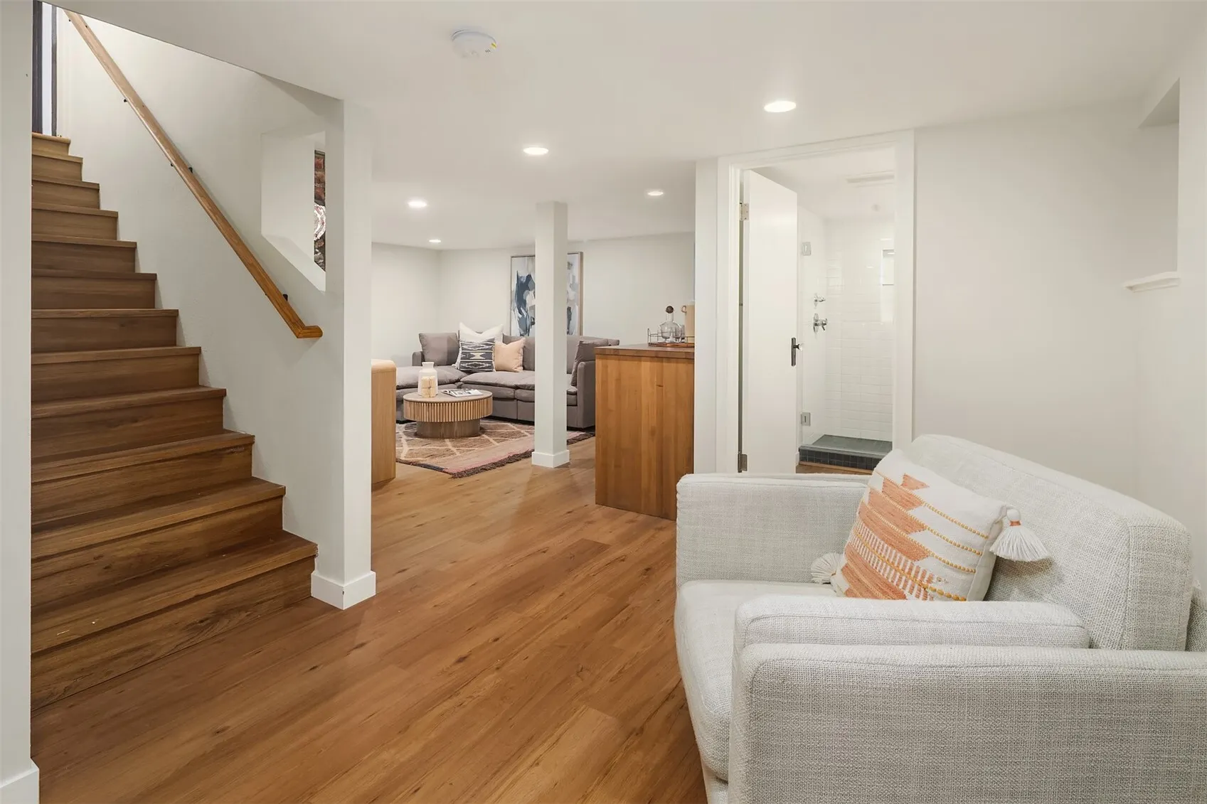 761 32nd Avenue , Seattle, WA 98122