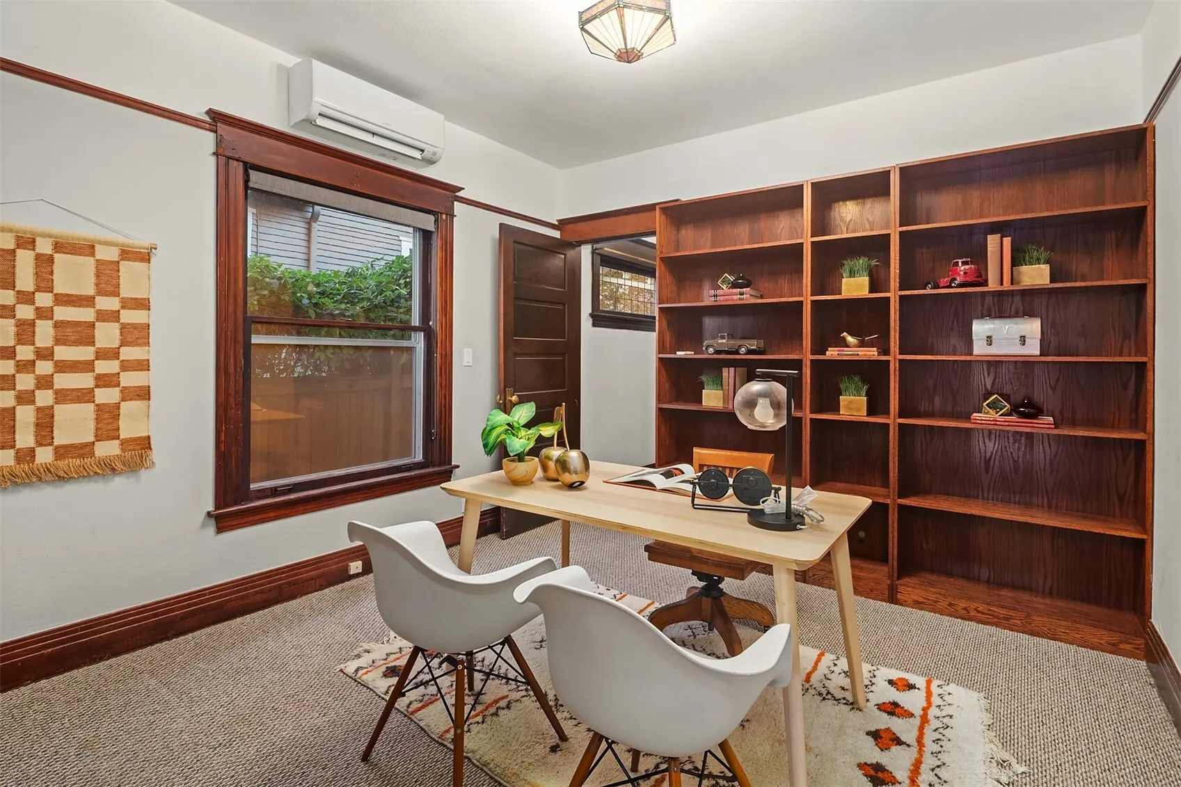 761 32nd Avenue , Seattle, WA 98122