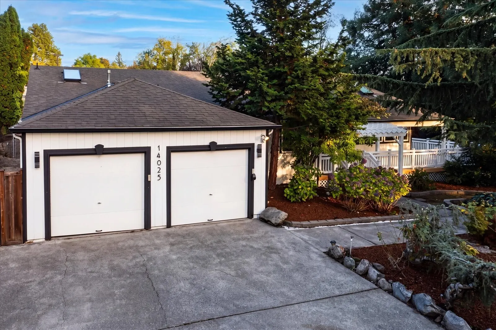 14025 SE 197th Place , Renton, WA 98058