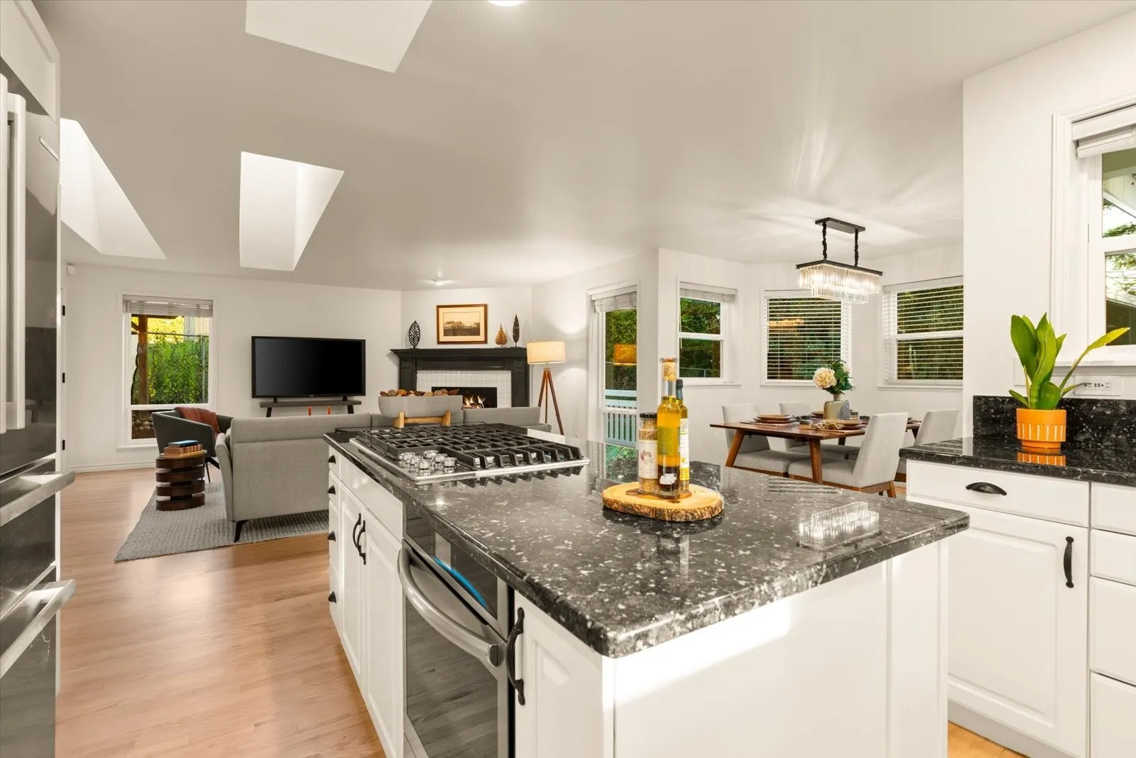 14025 SE 197th Place , Renton, WA 98058