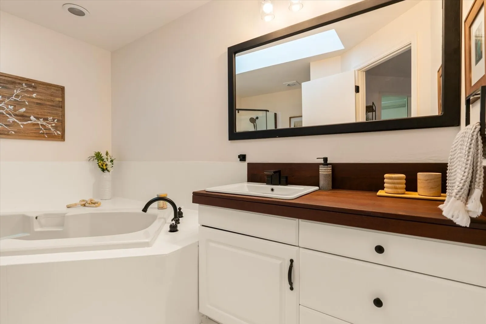 14025 SE 197th Place , Renton, WA 98058