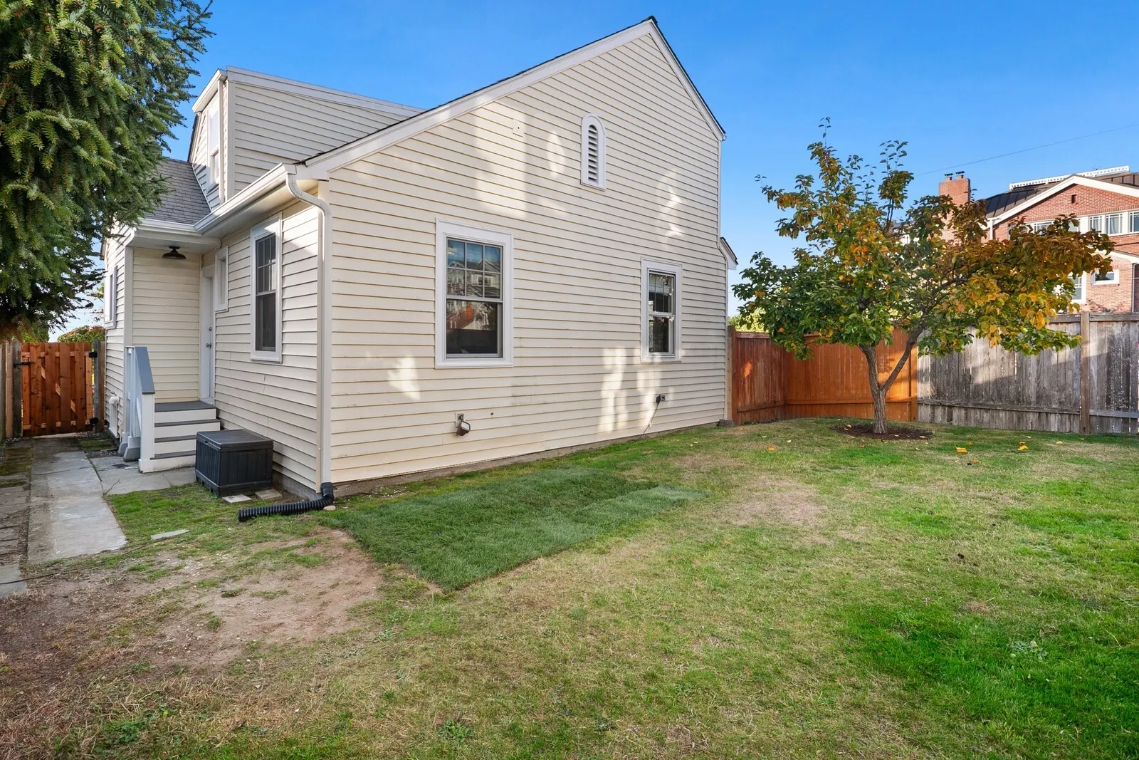 7216 34th Avenue NW, Seattle, WA 98117
