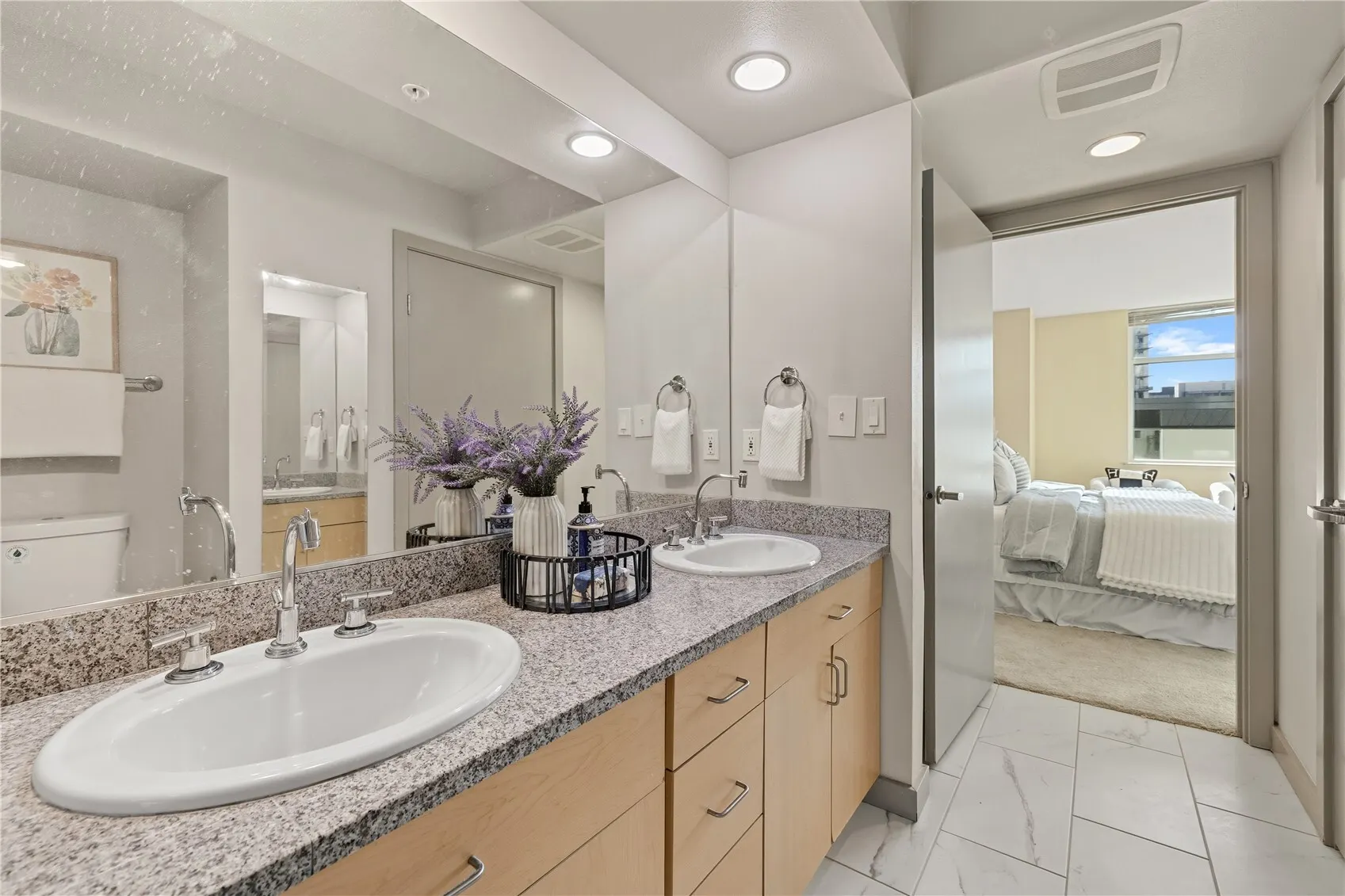 1100 106th Avenue NE #703, Bellevue, WA 98004