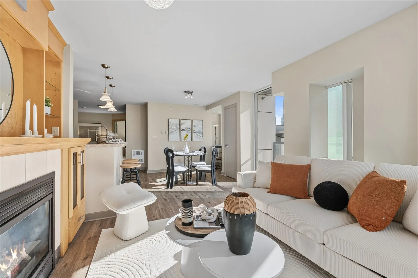 1100 106th Avenue NE #703, Bellevue, WA 98004