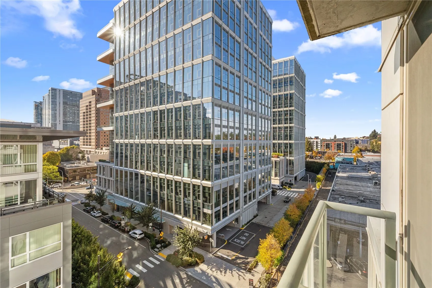 1100 106th Avenue NE #703, Bellevue, WA 98004