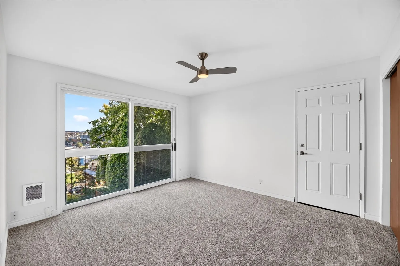 3128 SW Admiral Way , Seattle, WA 98126-2313